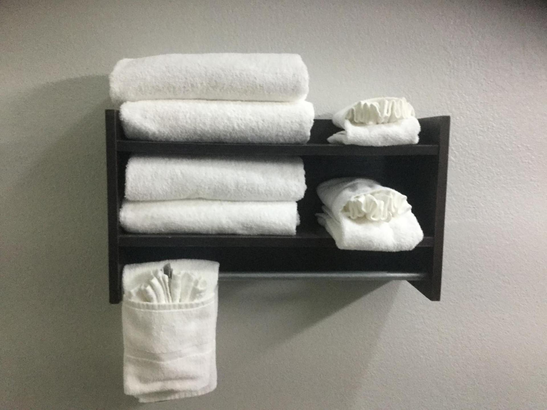 Muskogee Inn and Suites photo 8