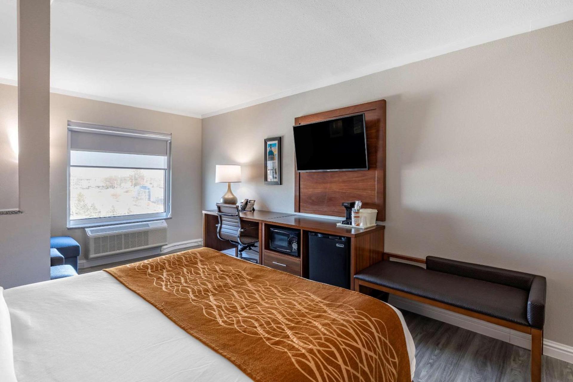 Comfort Suites St Louis - Sunset Hills photo 12