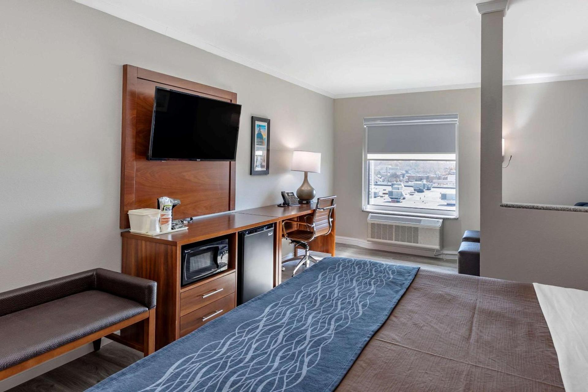 Comfort Suites St Louis - Sunset Hills photo 18