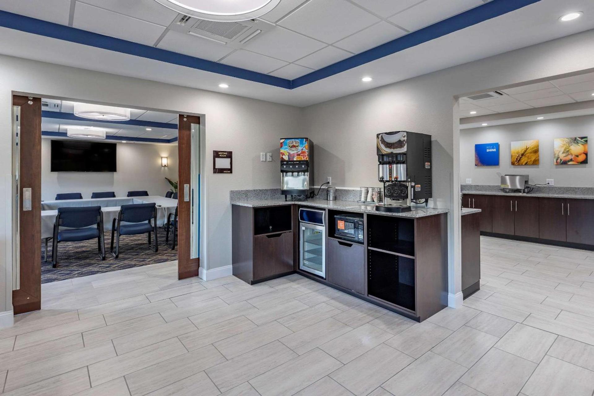 Comfort Suites St Louis - Sunset Hills photo 29
