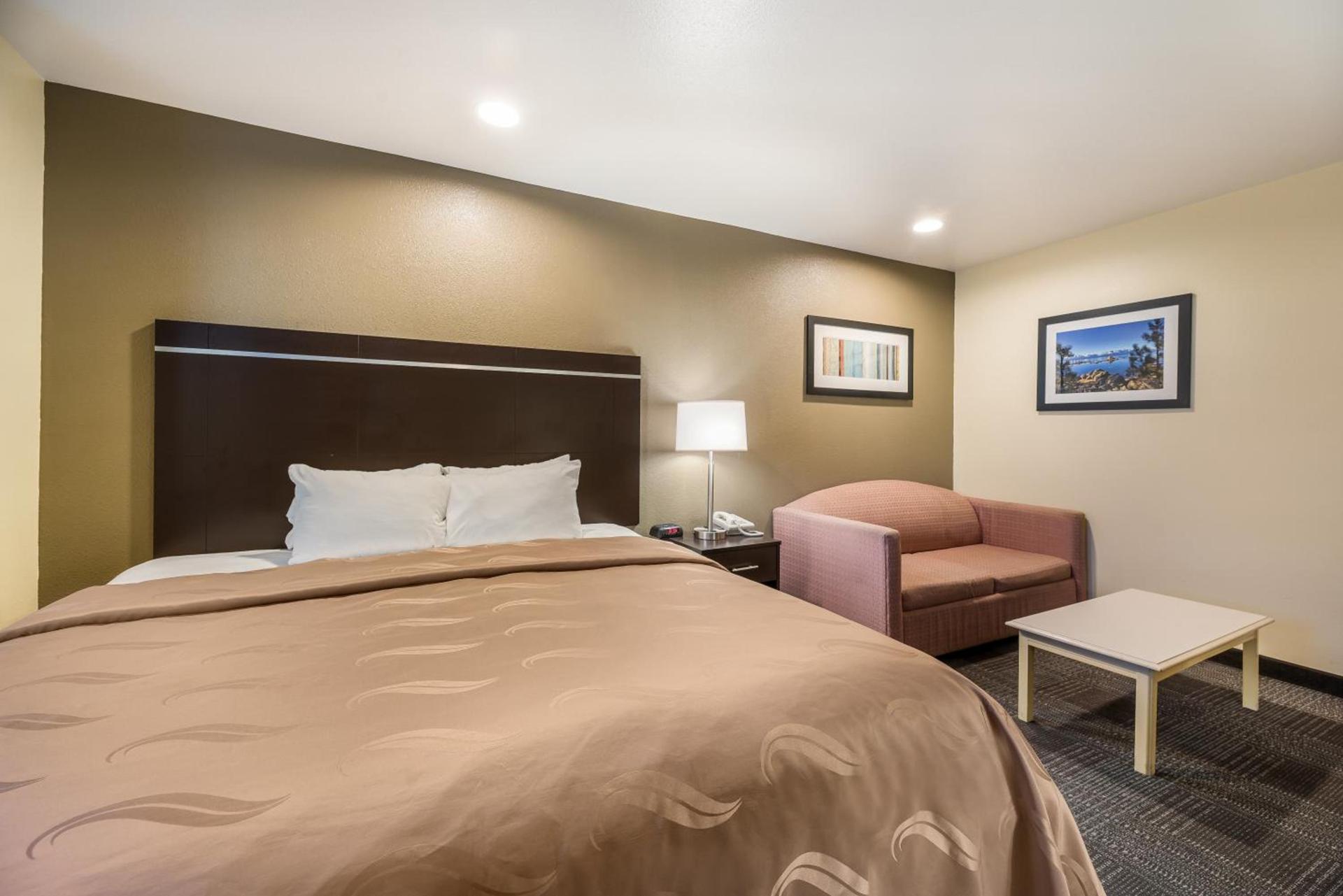 Quality Inn & Suites near NAS Fallon photo 8