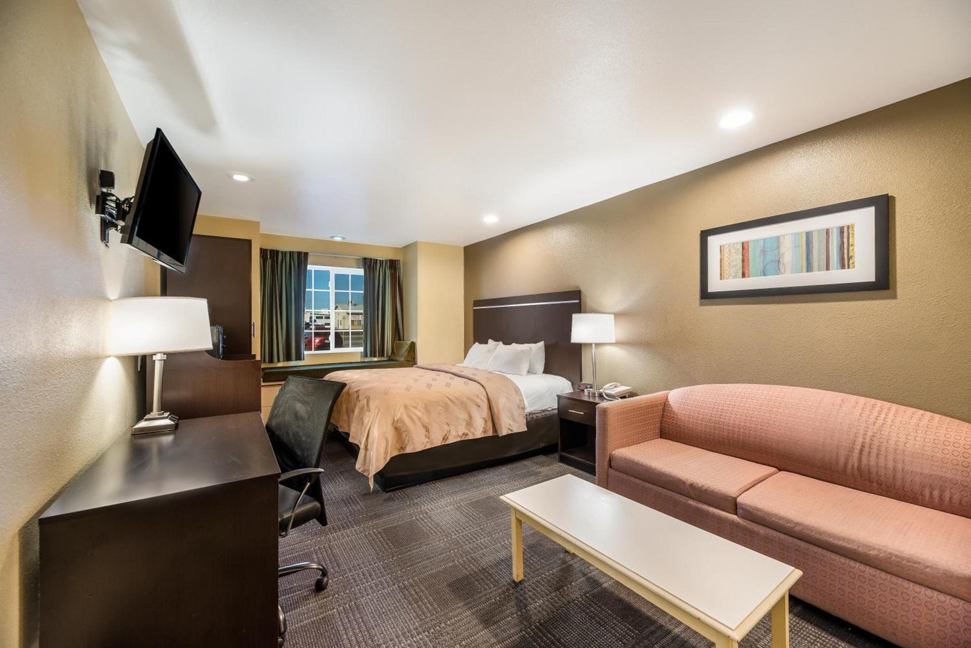 Quality Inn & Suites near NAS Fallon photo 7