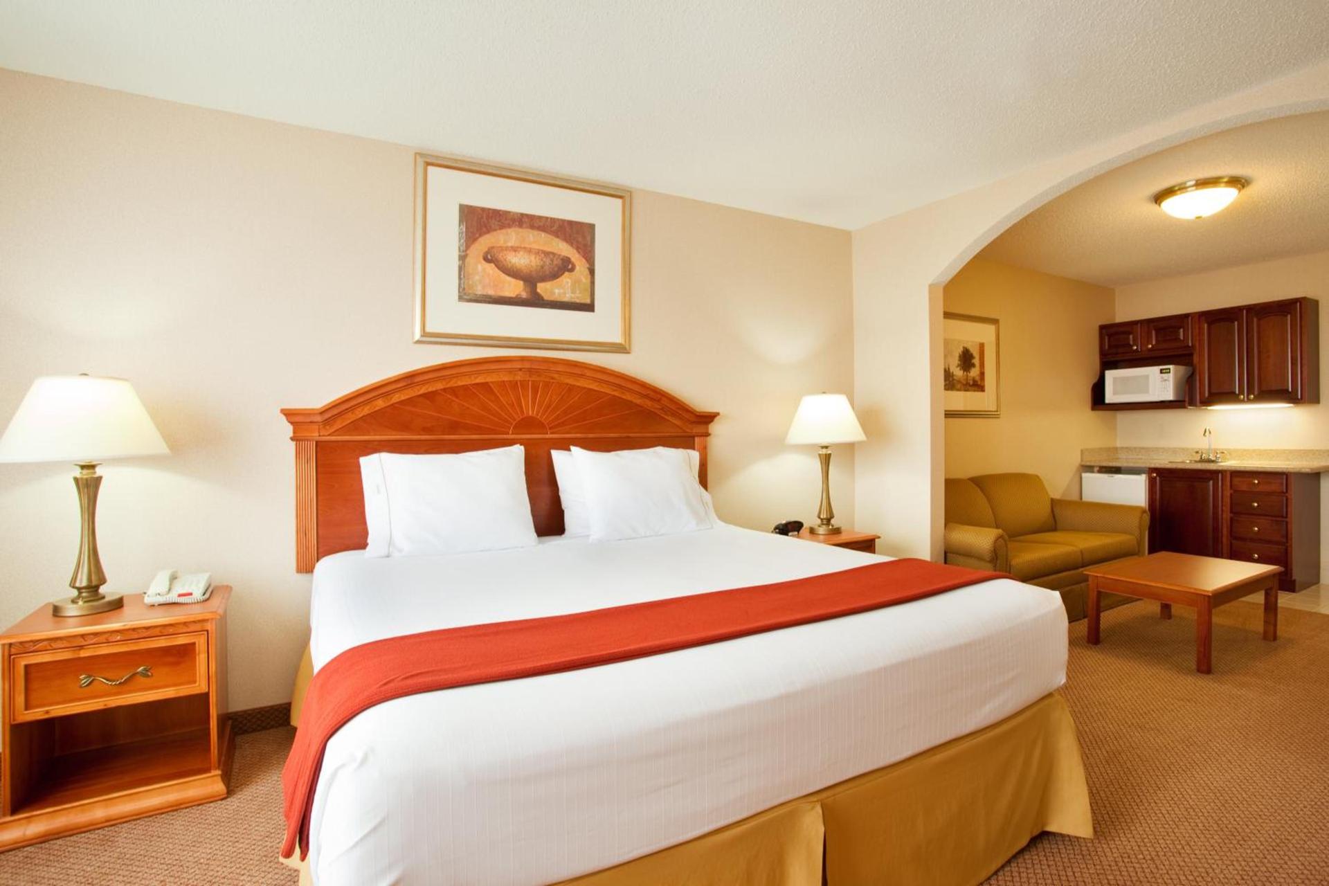 Holiday Inn Express Hotel & Suites Logansport by IHG photo 36
