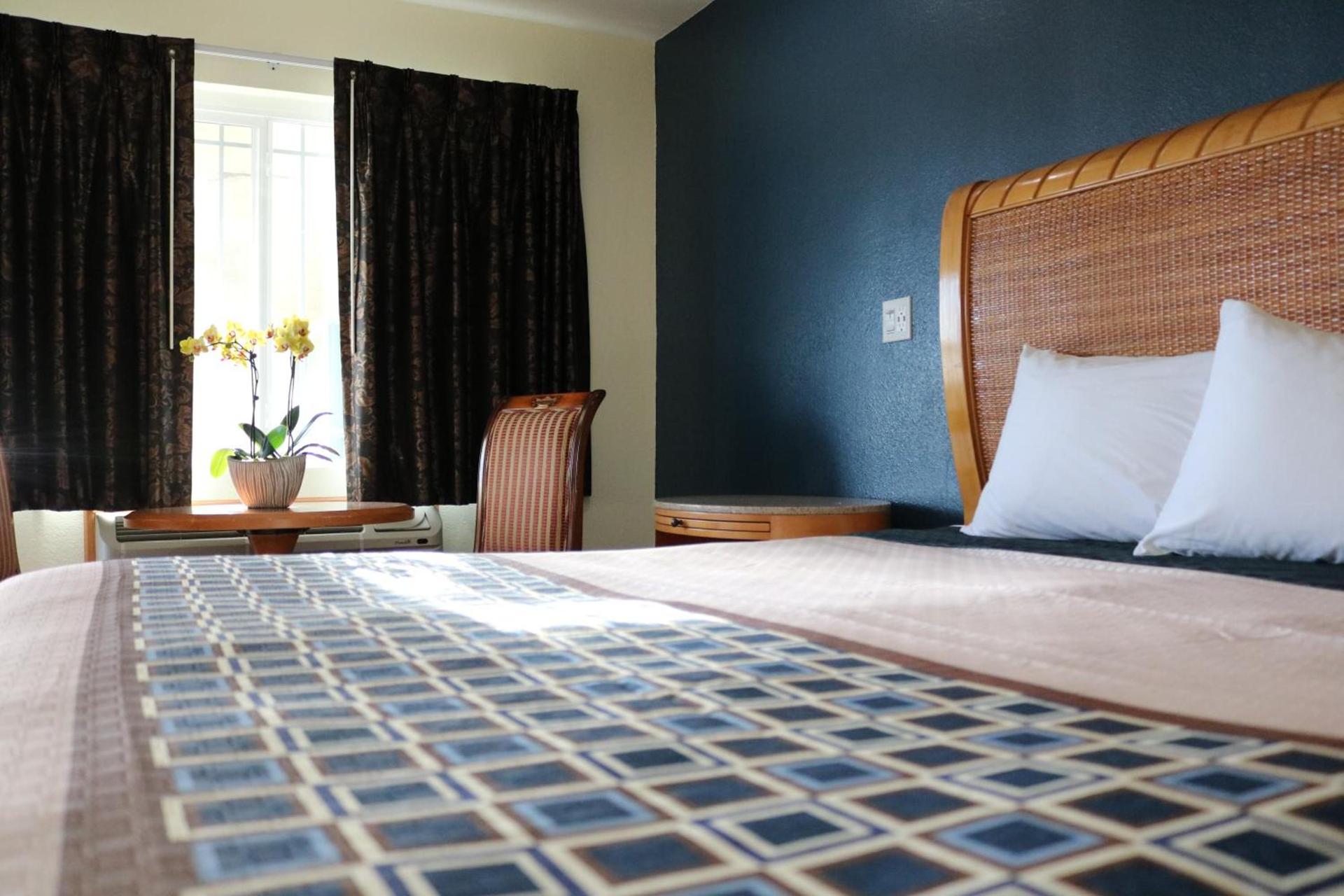 Valli Hi Motel photo 11