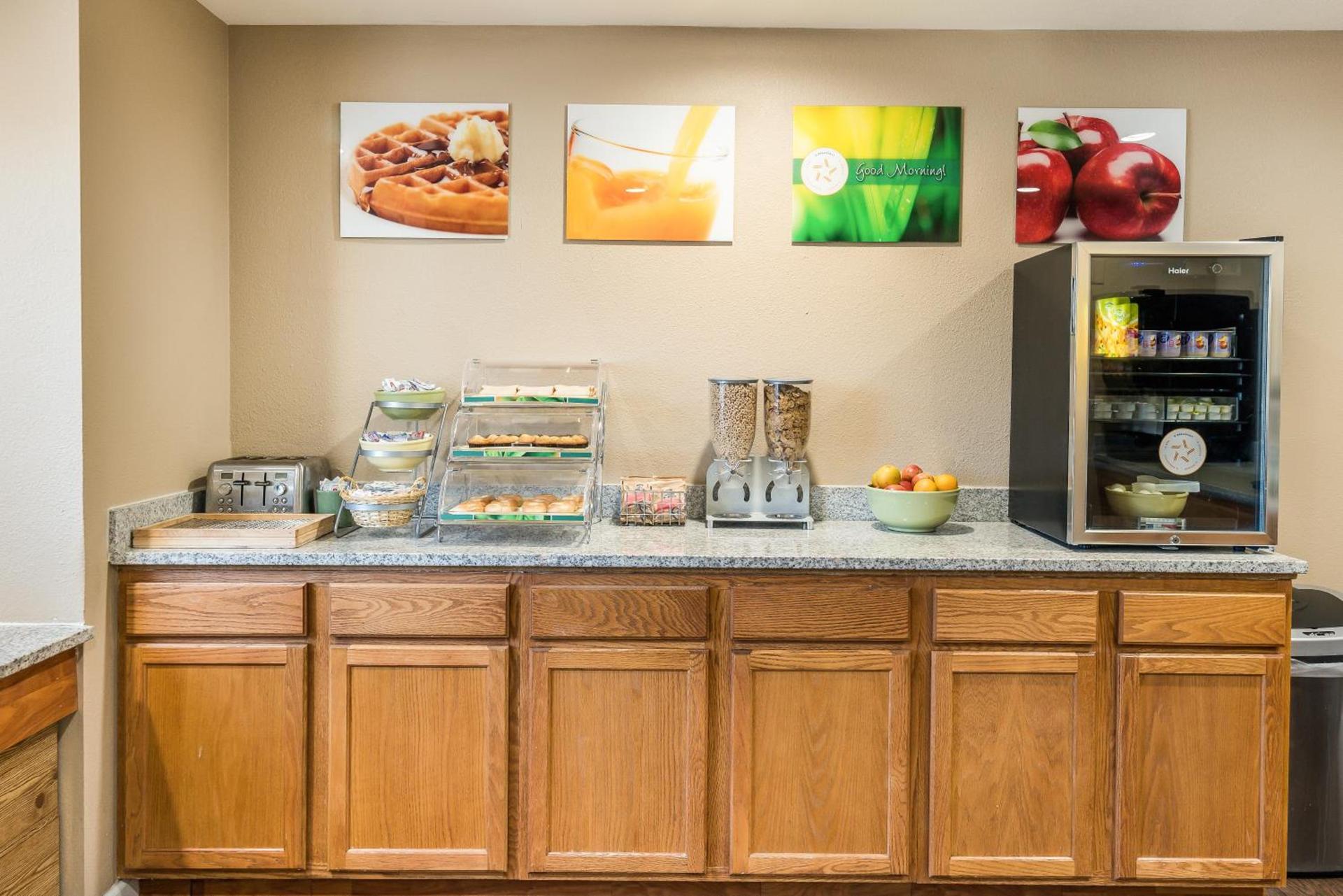 Quality Inn & Suites near NAS Fallon photo 20