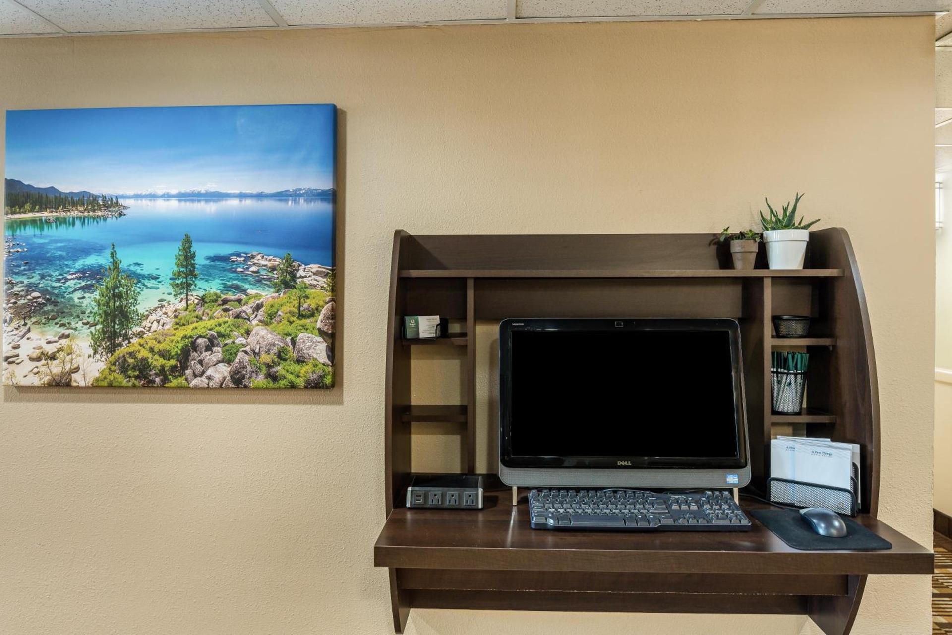 Quality Inn & Suites near NAS Fallon photo 19