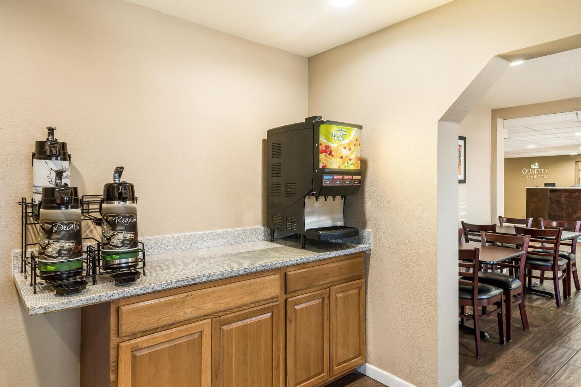 Quality Inn & Suites near NAS Fallon photo 18