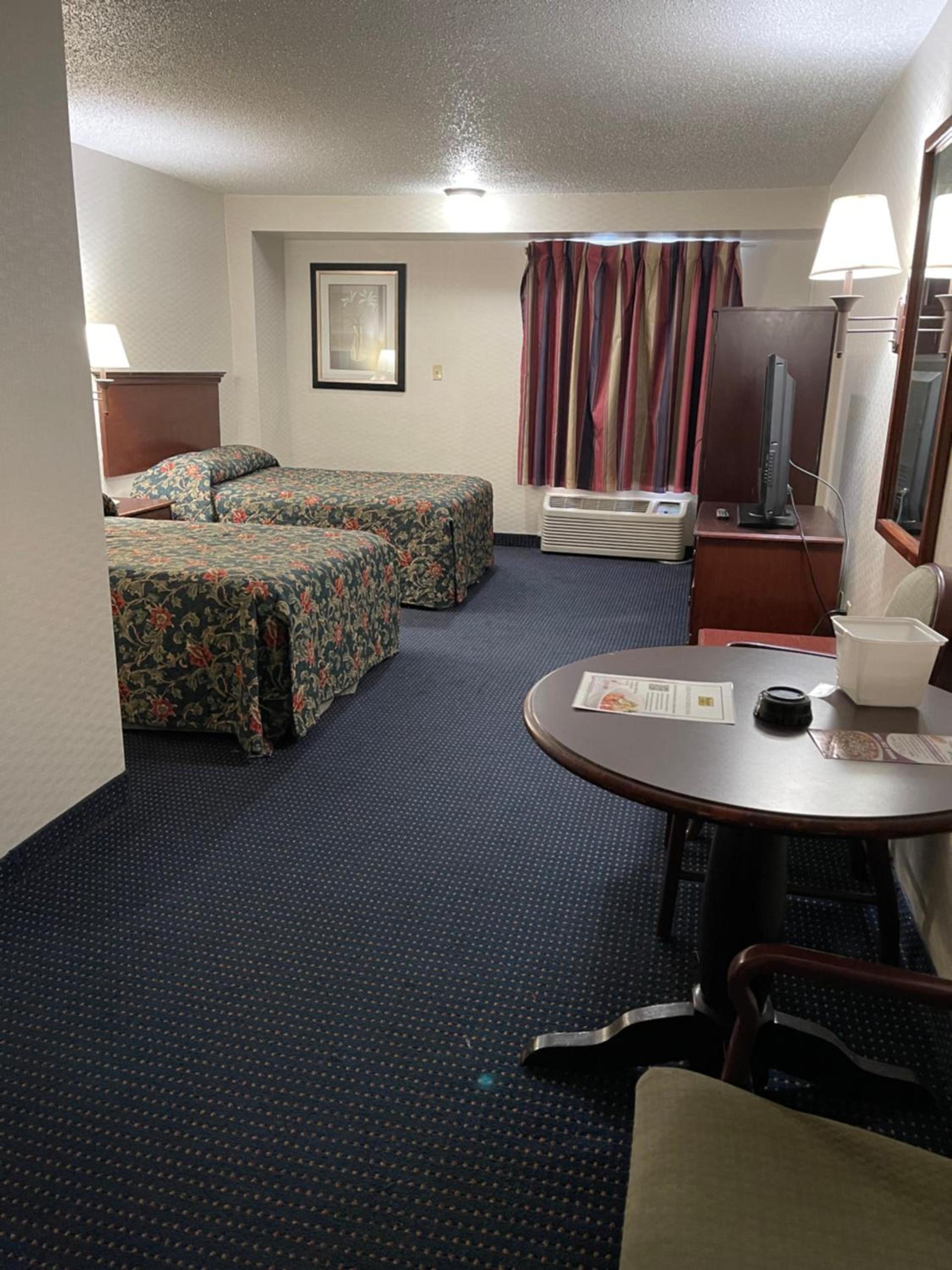 Budget Inn Temple Hills photo 36