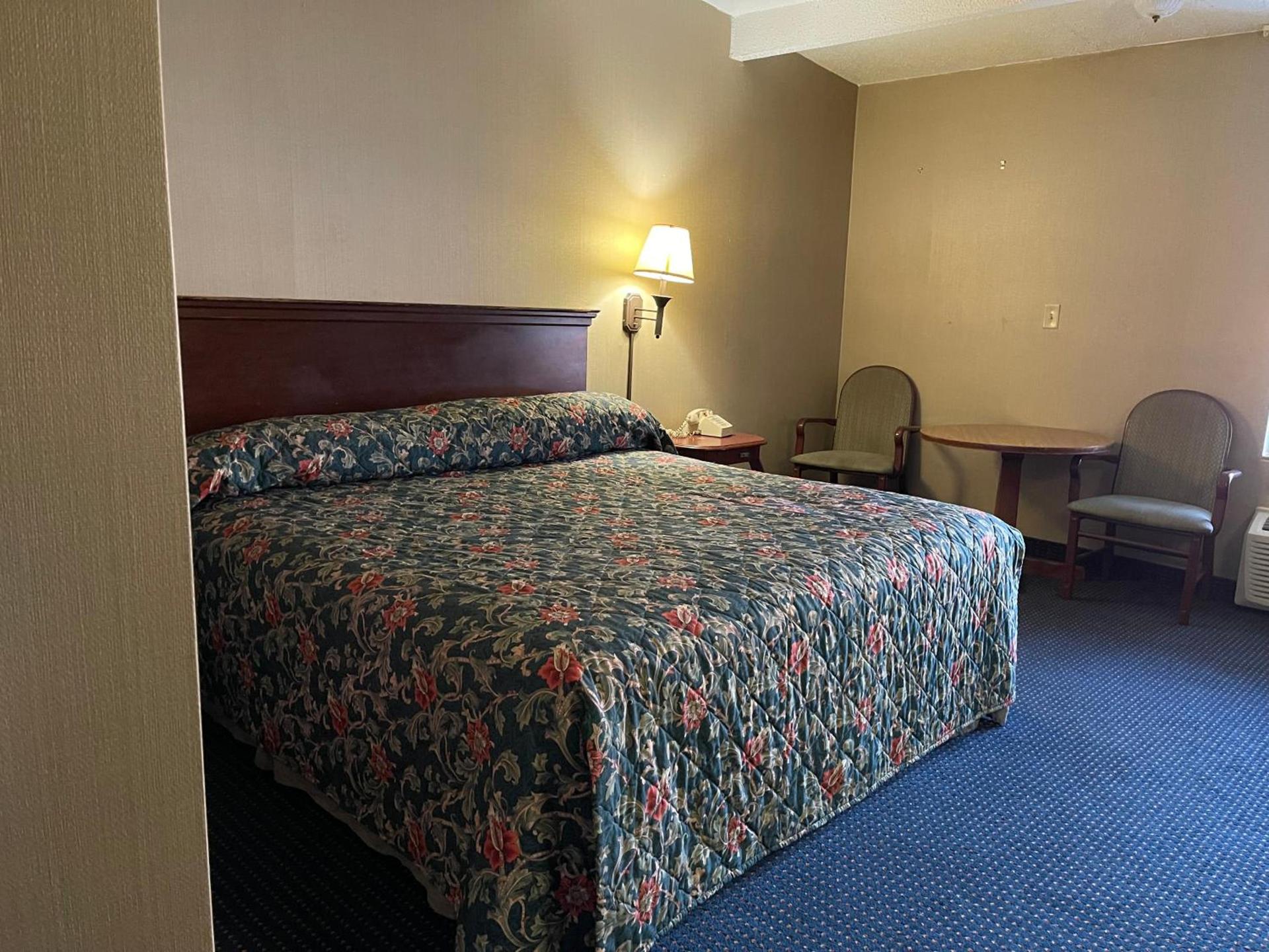 Budget Inn Temple Hills photo 32
