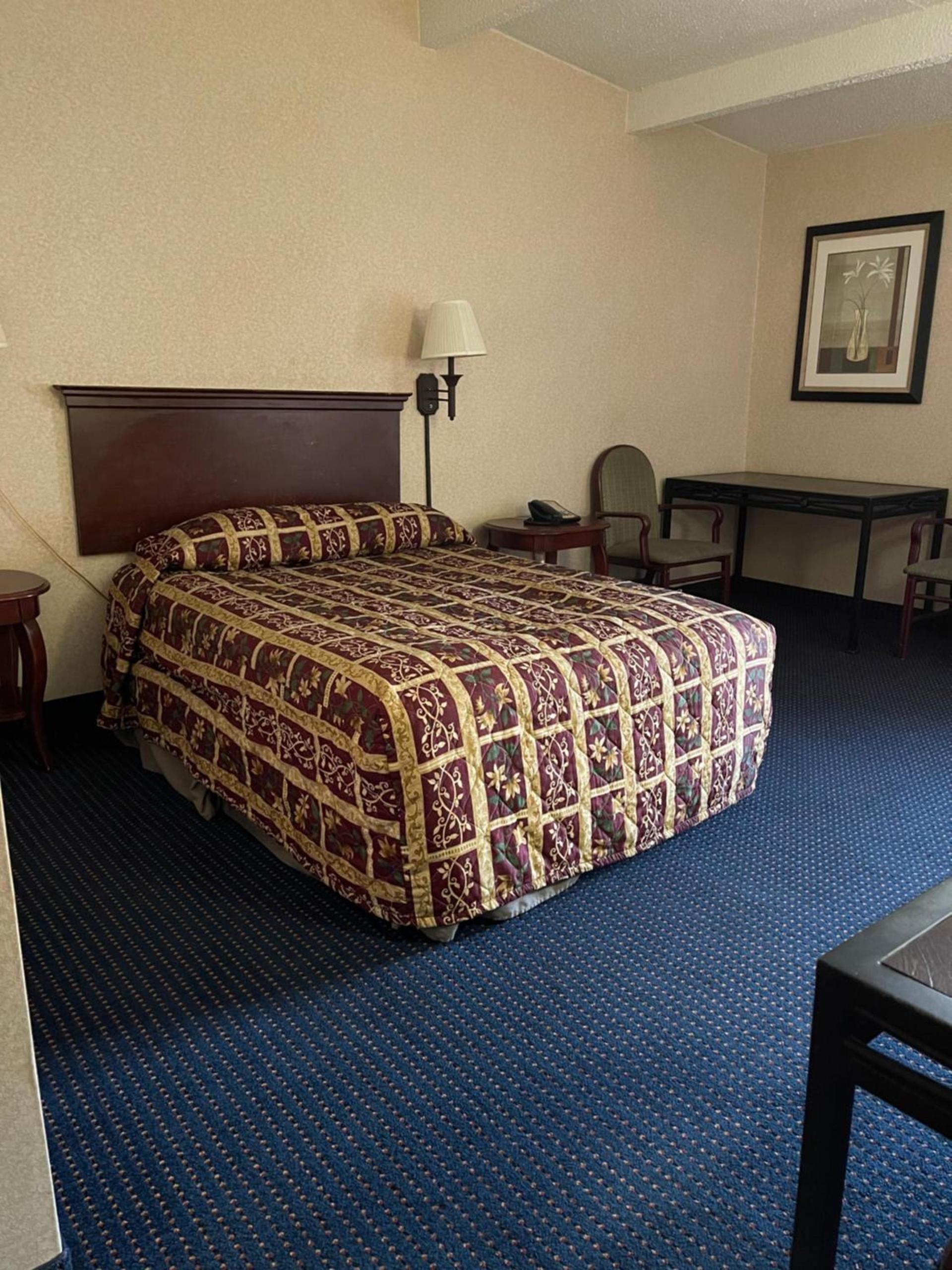 Budget Inn Temple Hills photo 13