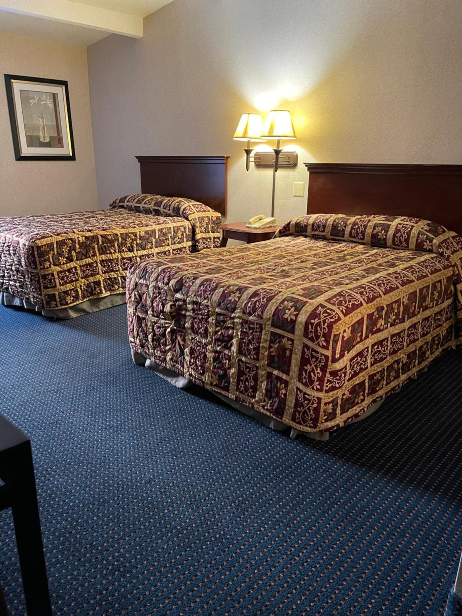 Budget Inn Temple Hills photo 35