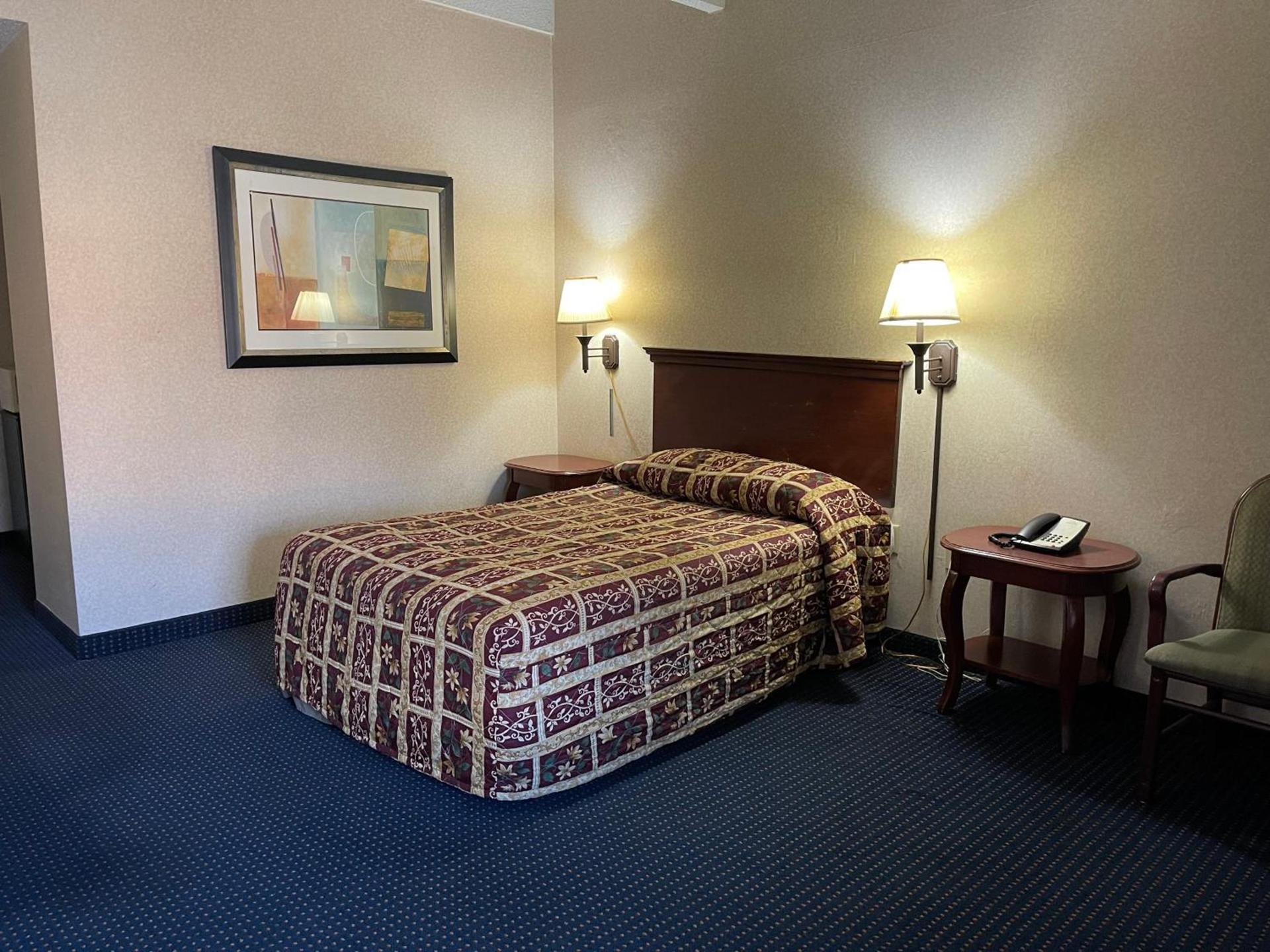 Budget Inn Temple Hills photo 46