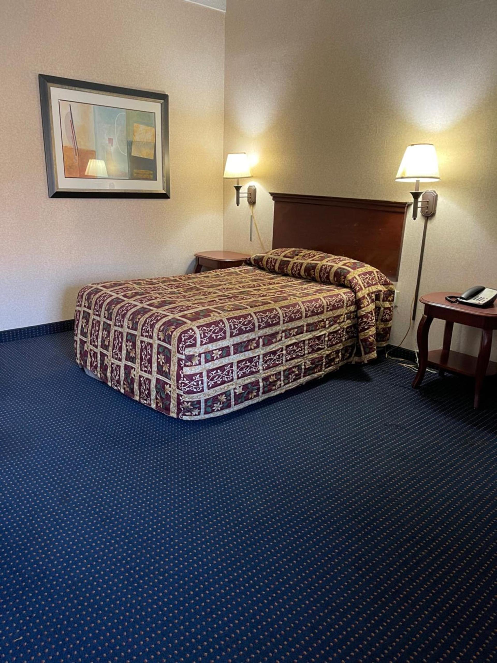 Budget Inn Temple Hills photo 9