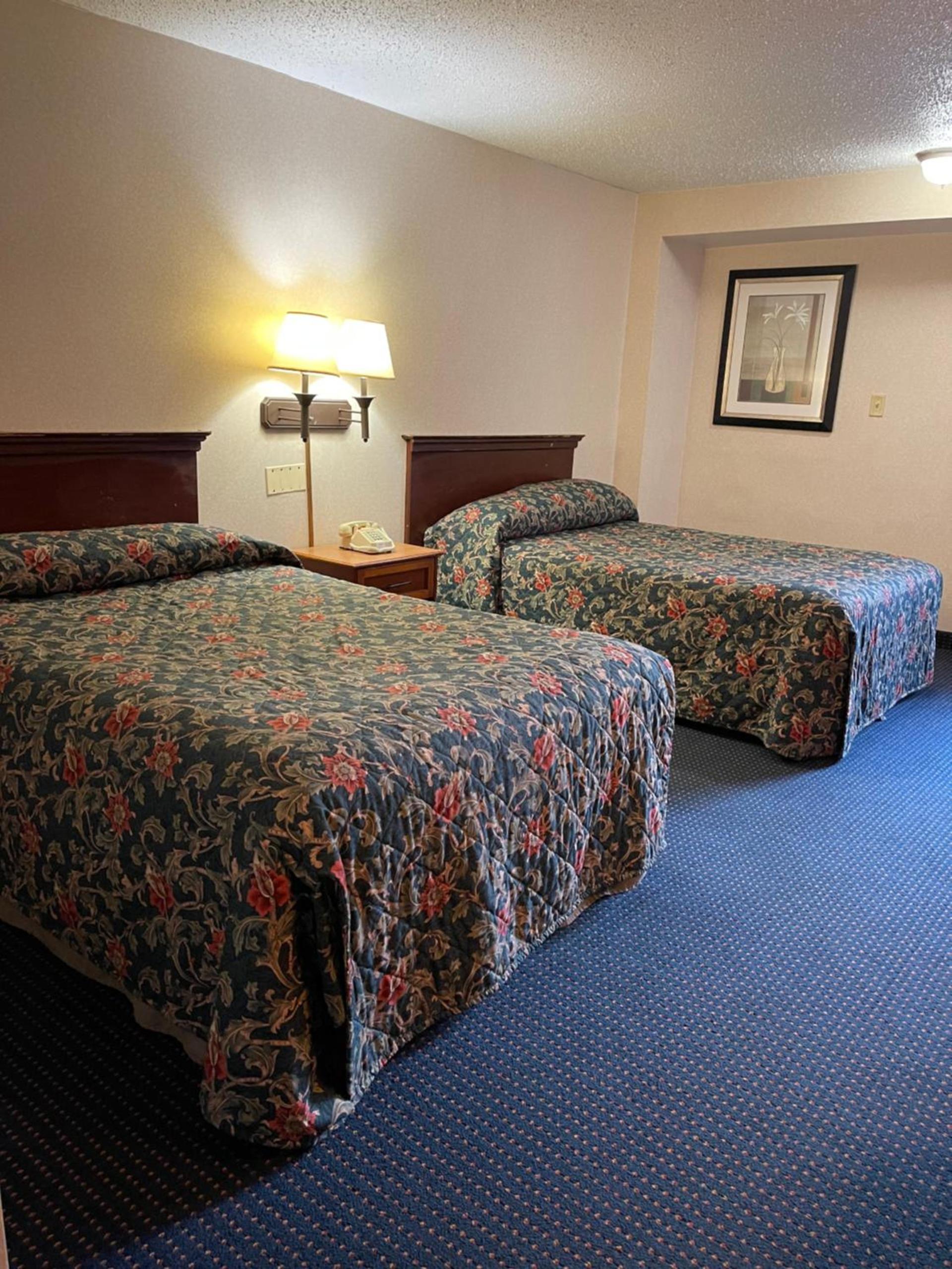 Budget Inn Temple Hills photo 37