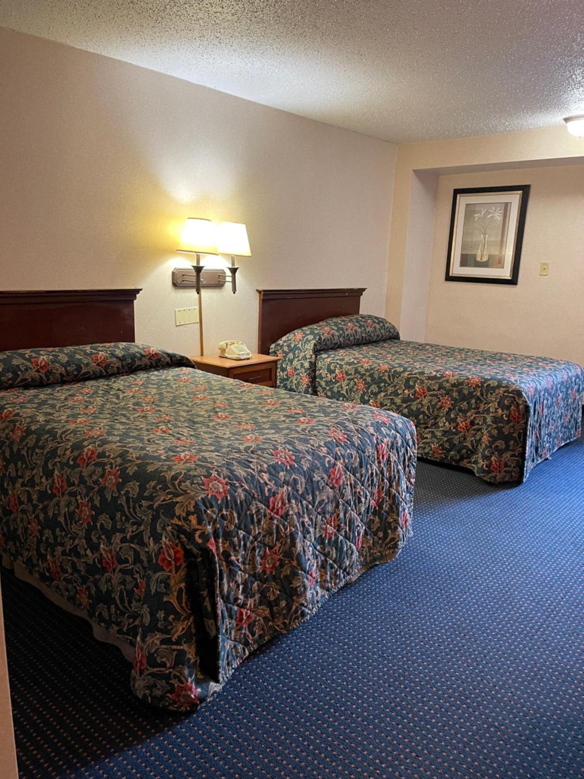 Budget Inn Temple Hills photo 39