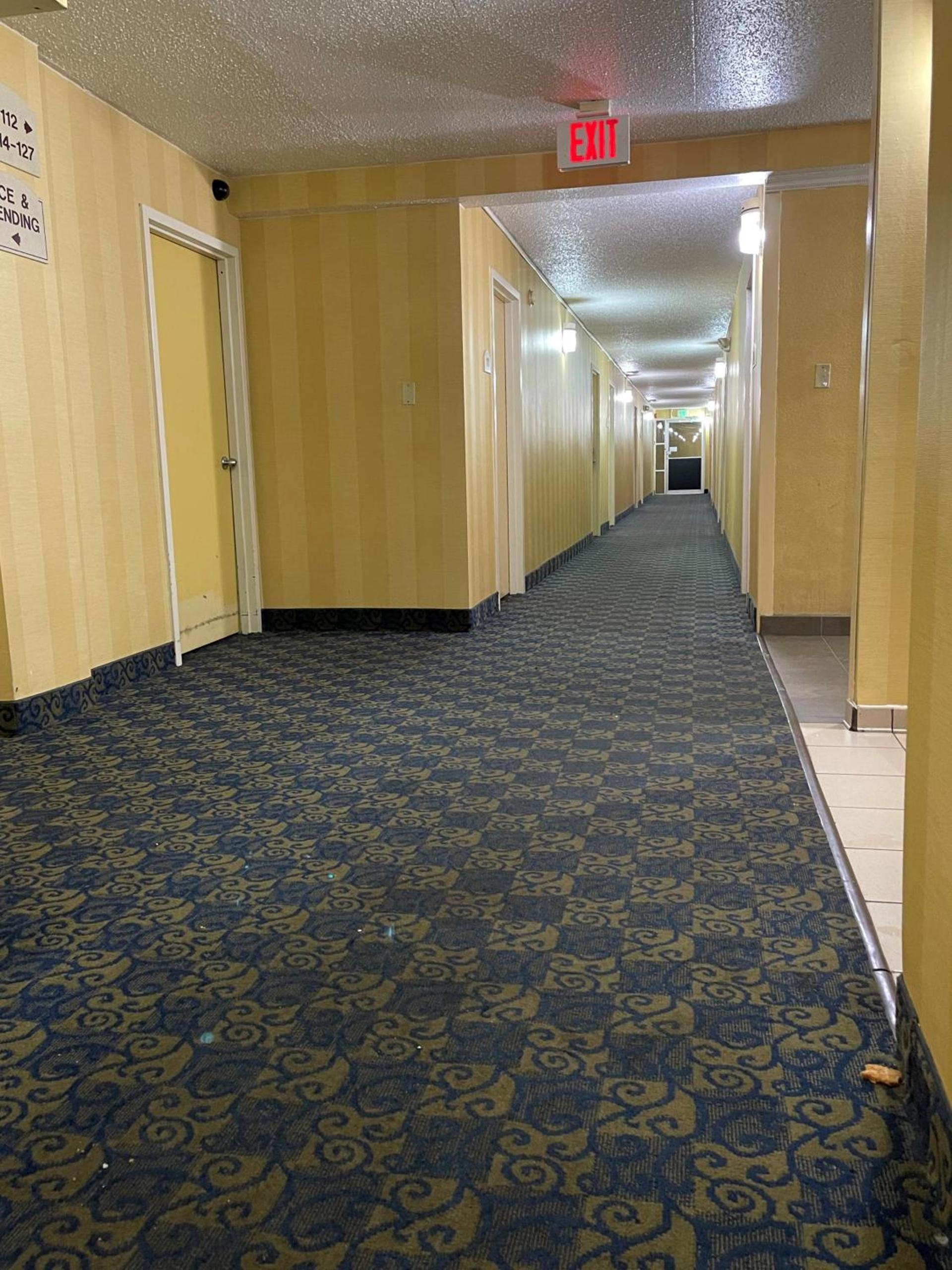 Budget Inn Temple Hills photo 52