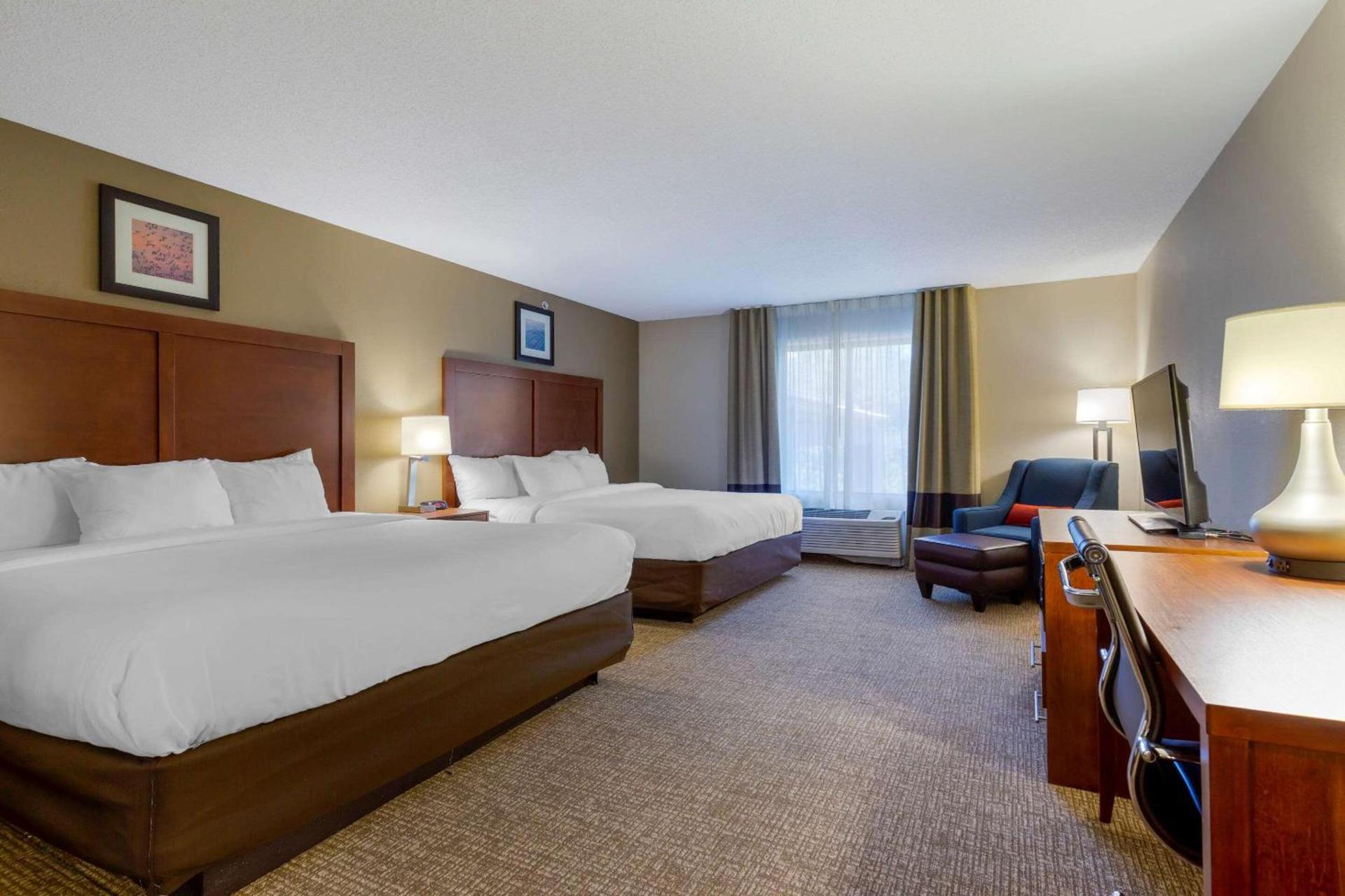 Comfort Inn & Suites Cambridge photo 12