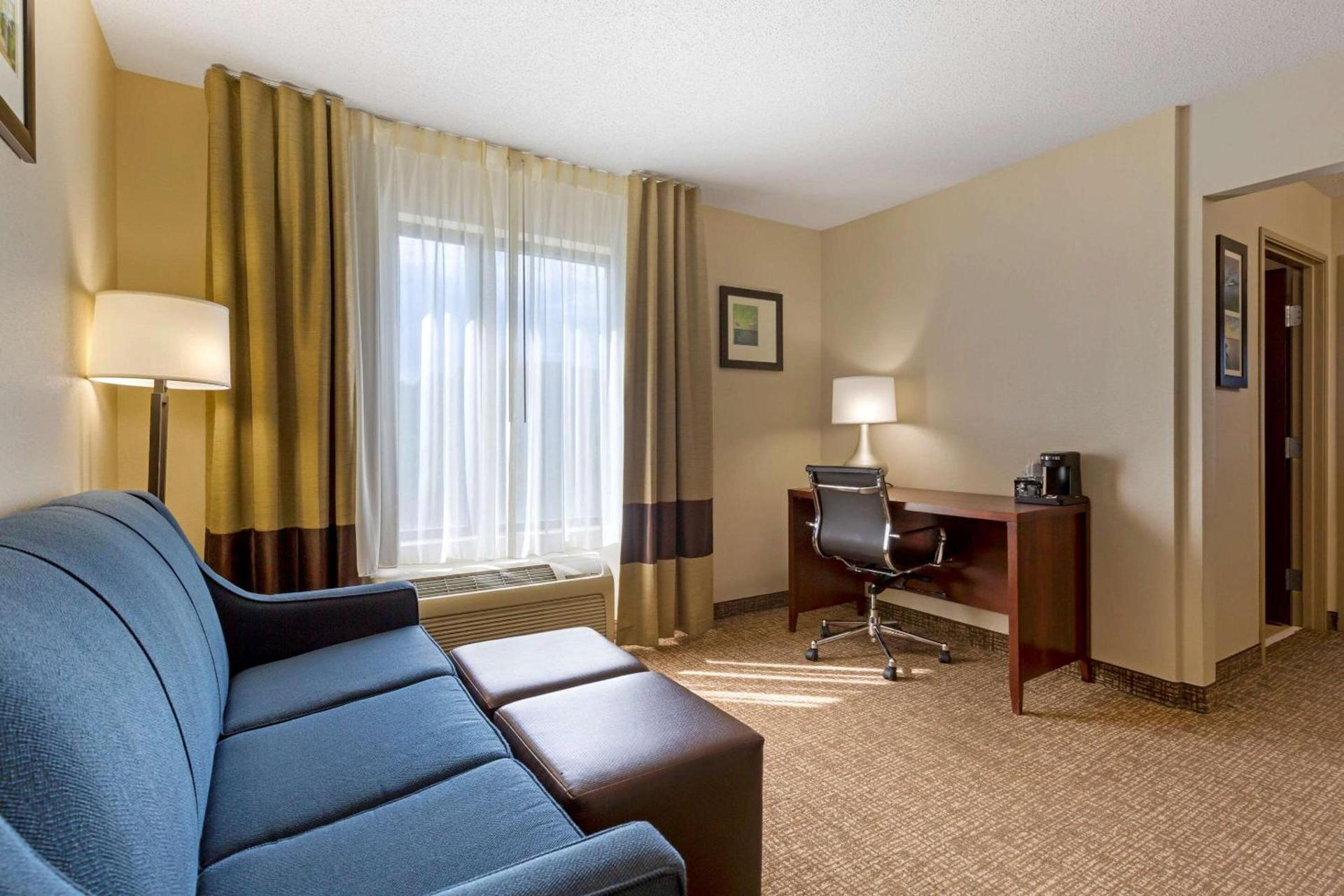 Comfort Inn & Suites Cambridge photo 21
