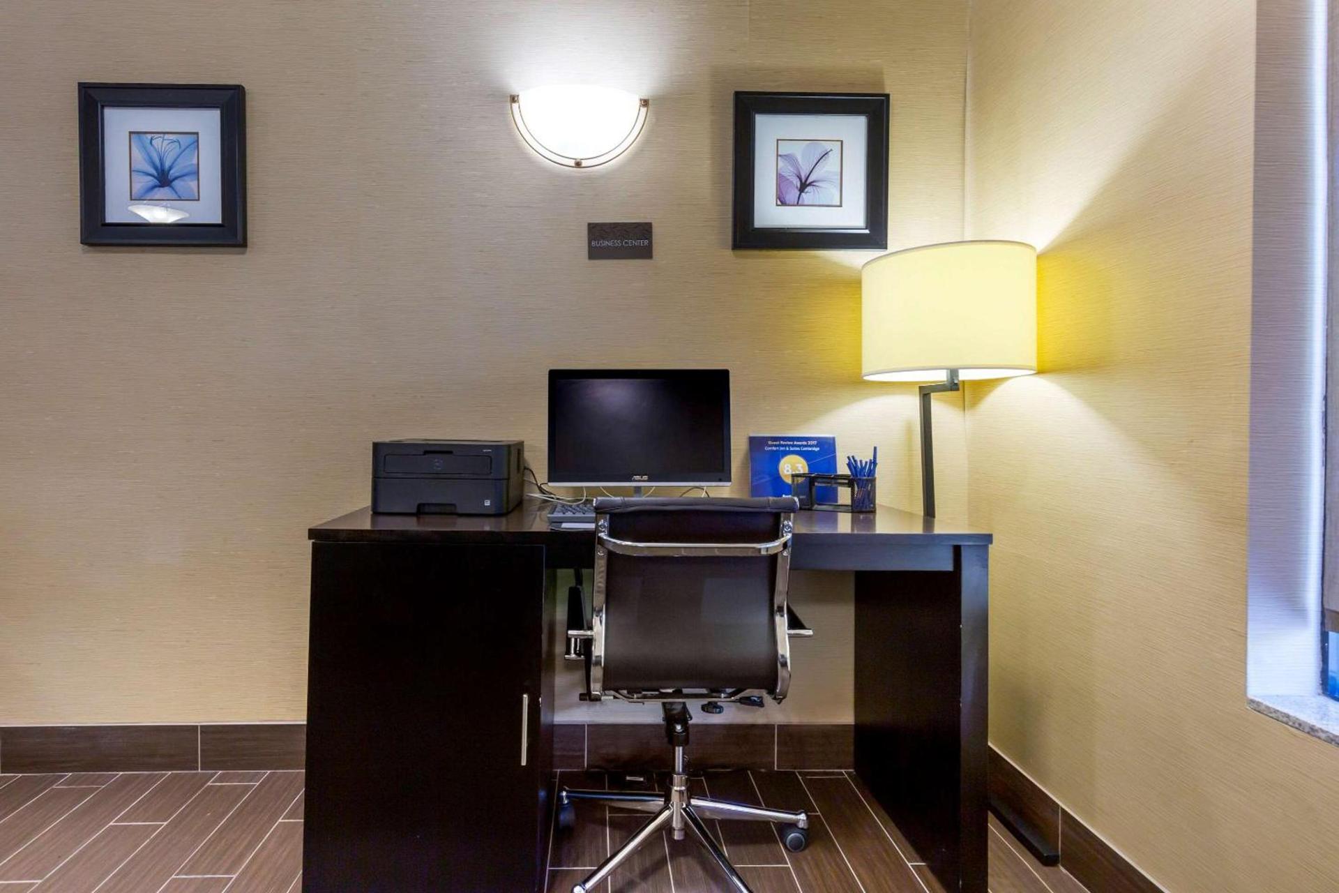 Comfort Inn & Suites Cambridge photo 24