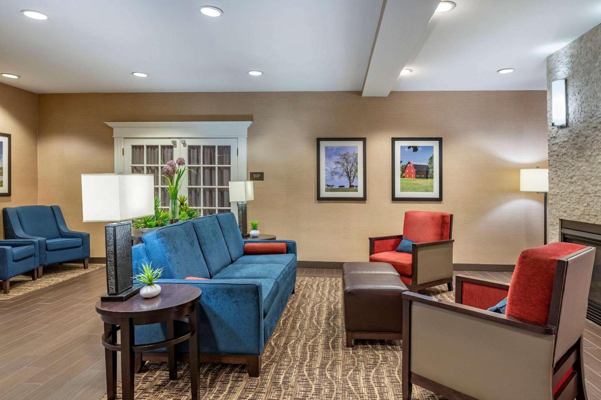 Comfort Inn & Suites Northern Kentucky photo 4