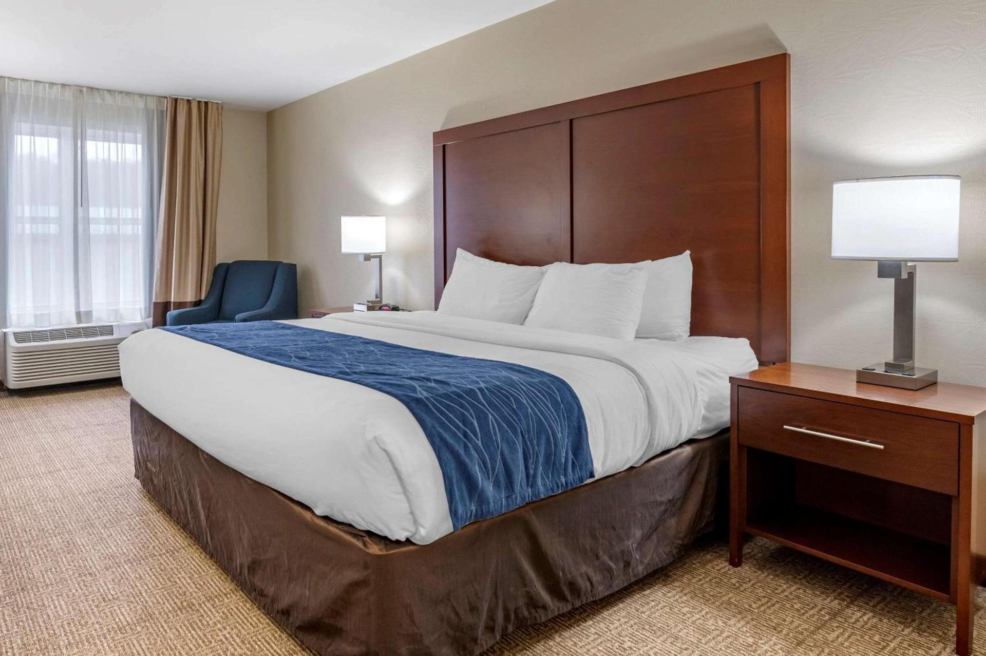 Comfort Inn & Suites Northern Kentucky photo 10