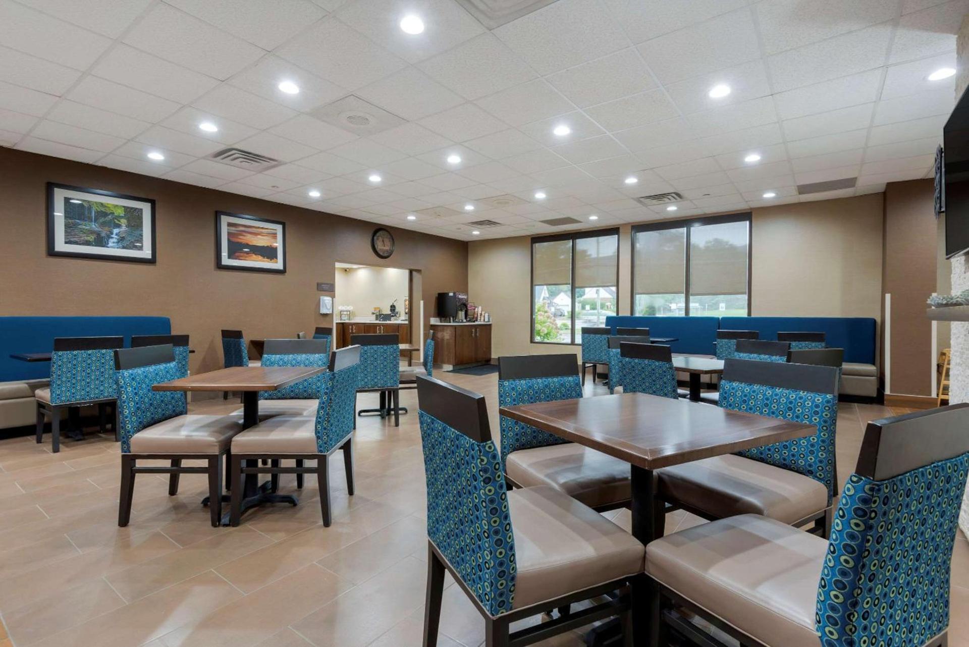 Comfort Inn Binghamton I-81 photo 28