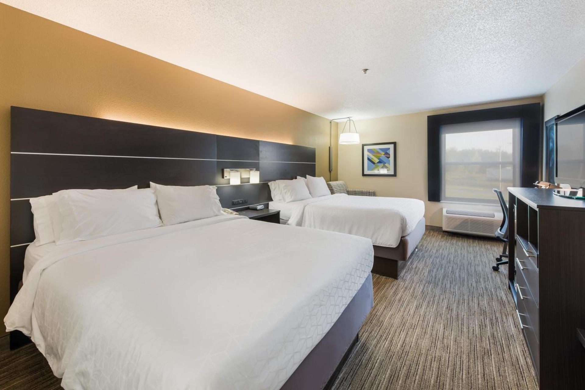 Holiday Inn Express London-I-70 by IHG photo 23