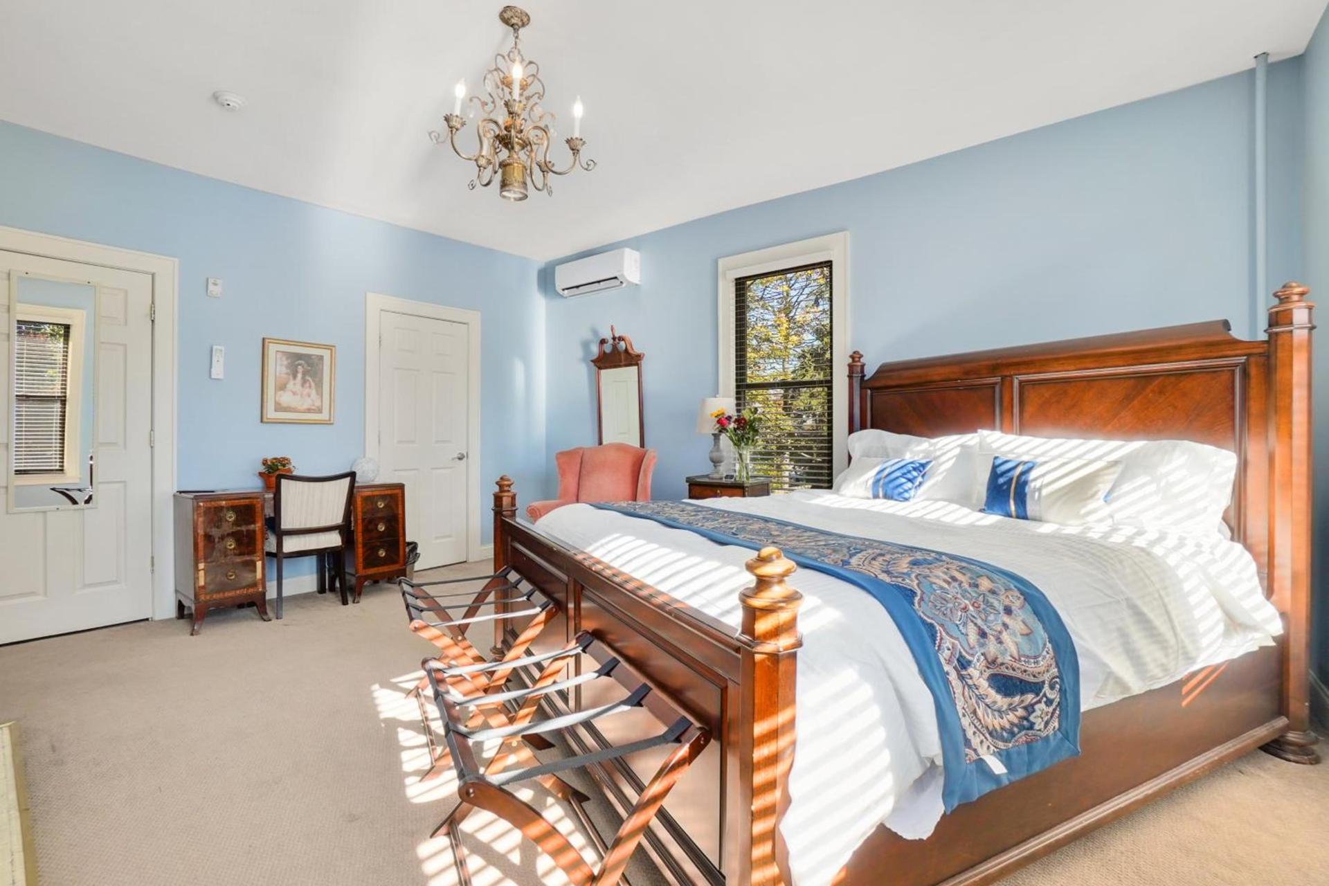 DeBary Inn photo 20