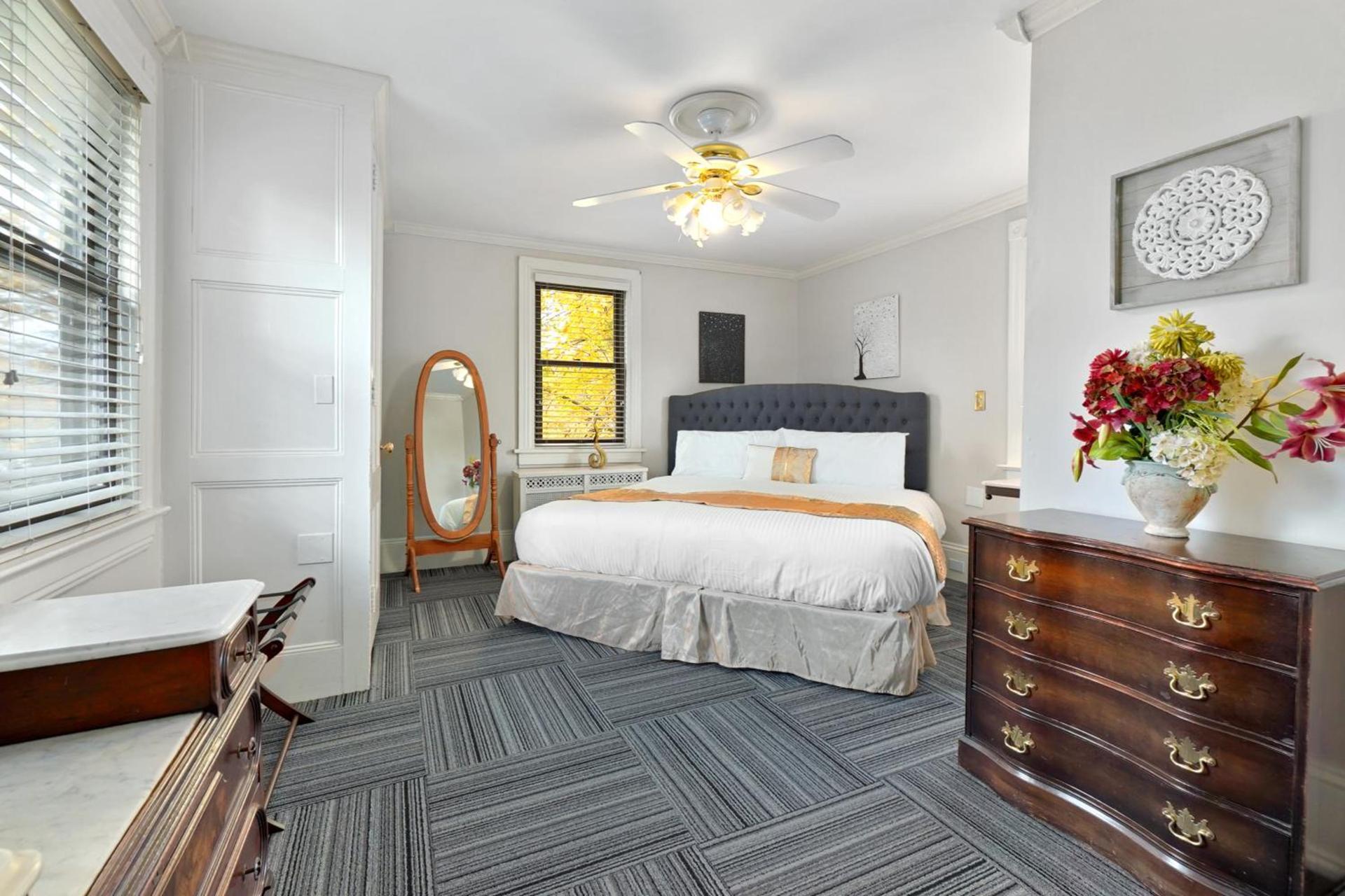 DeBary Inn photo 27
