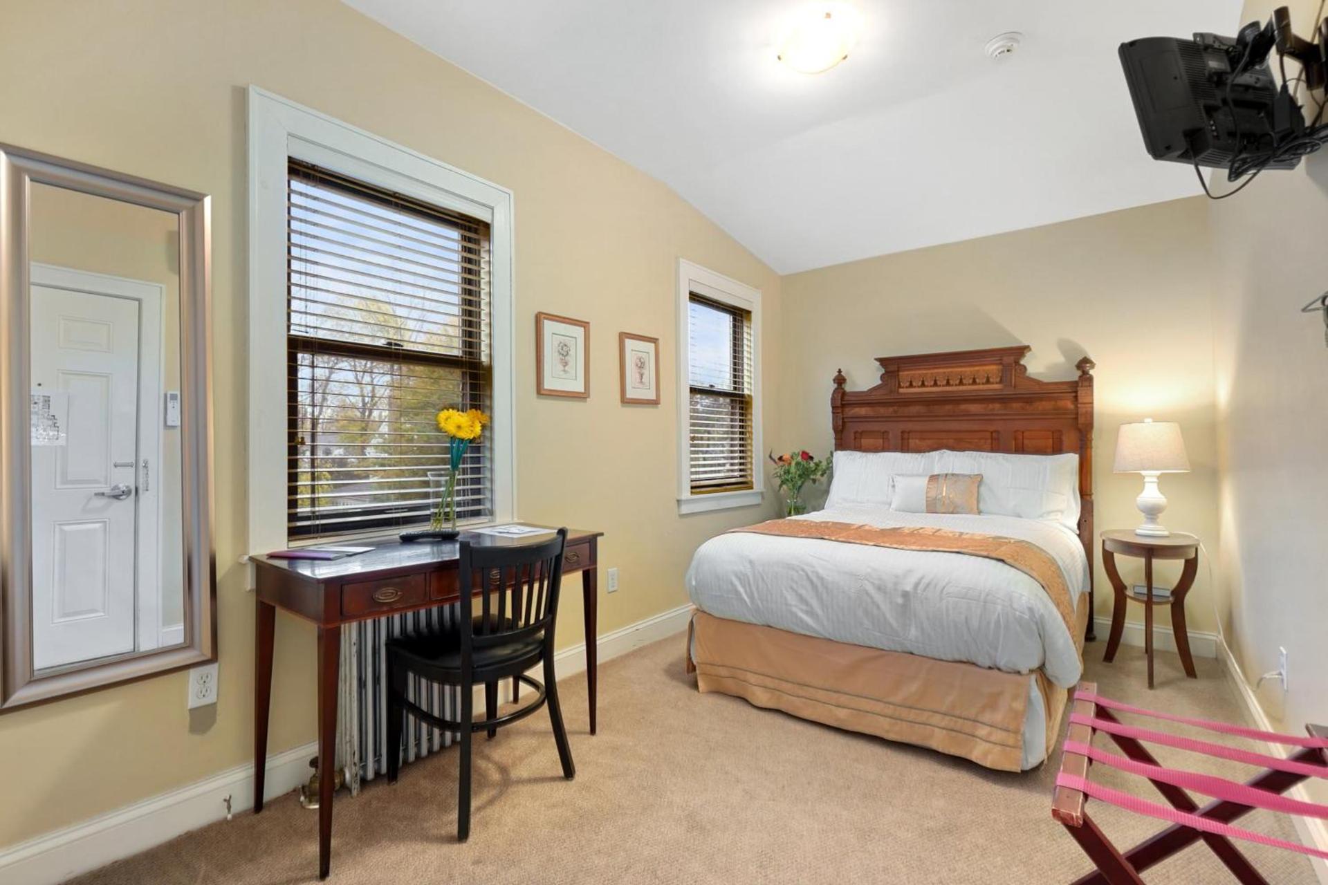 DeBary Inn photo 39