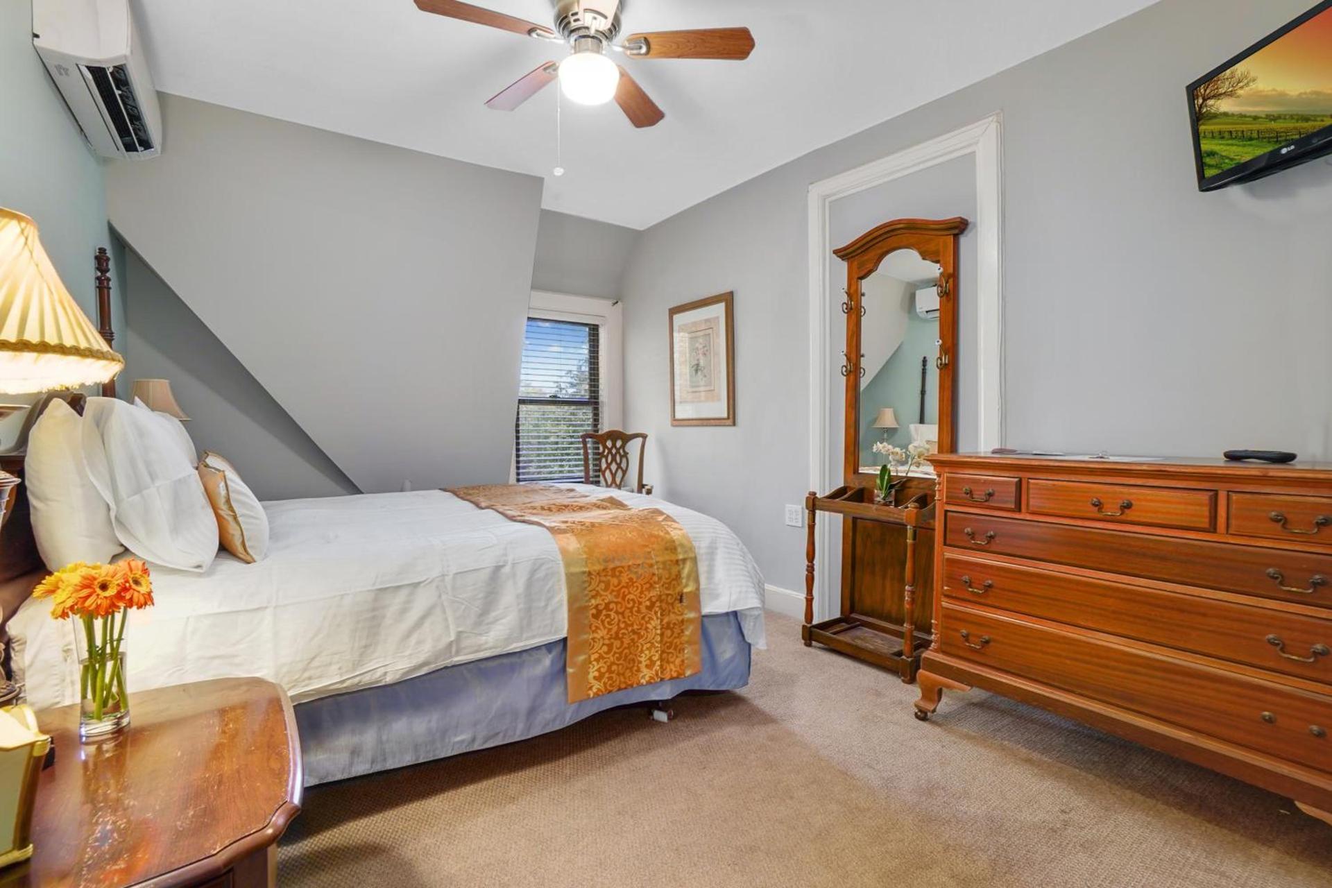 DeBary Inn photo 65