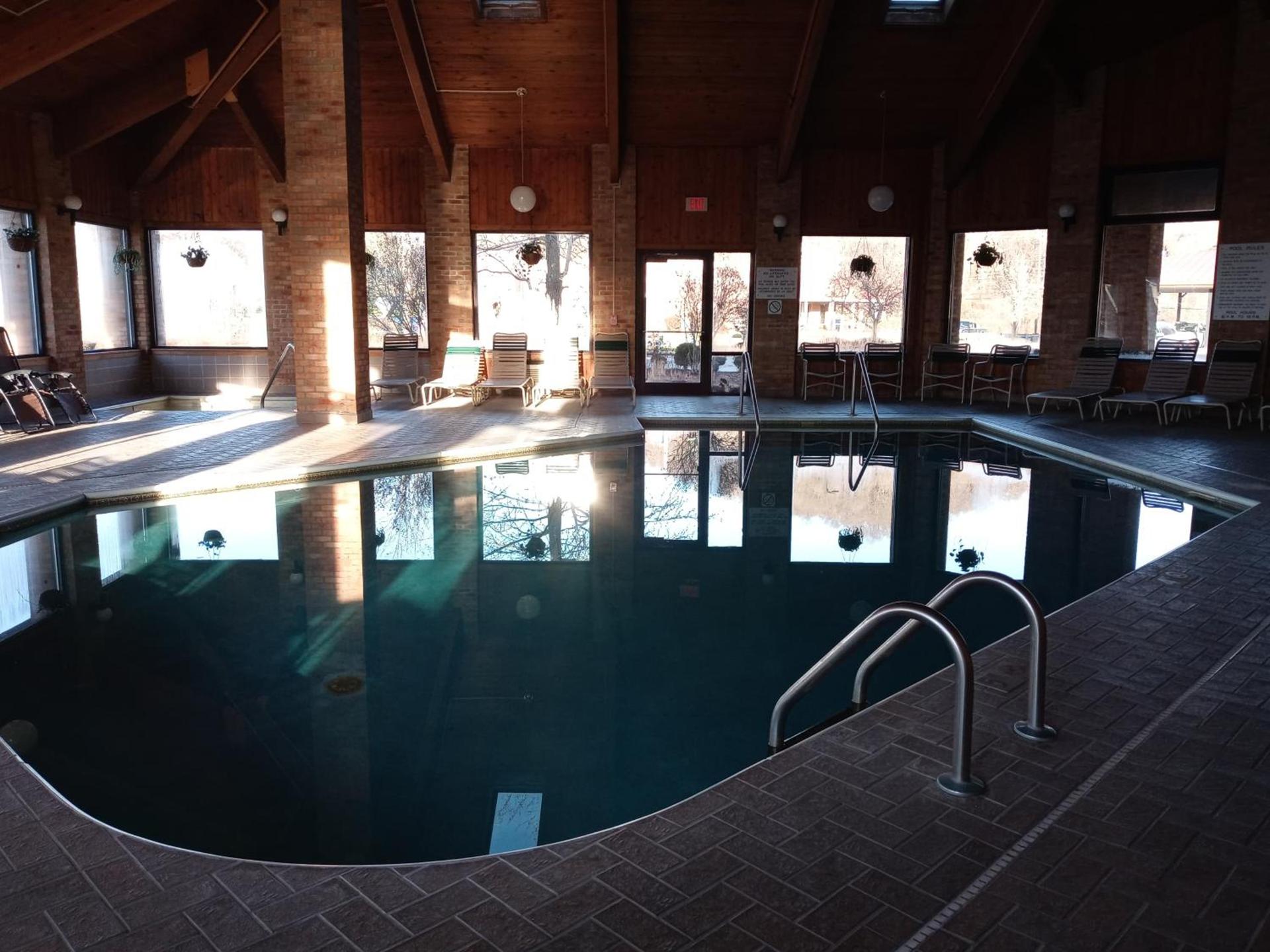 New Martinsville Inn photo 2