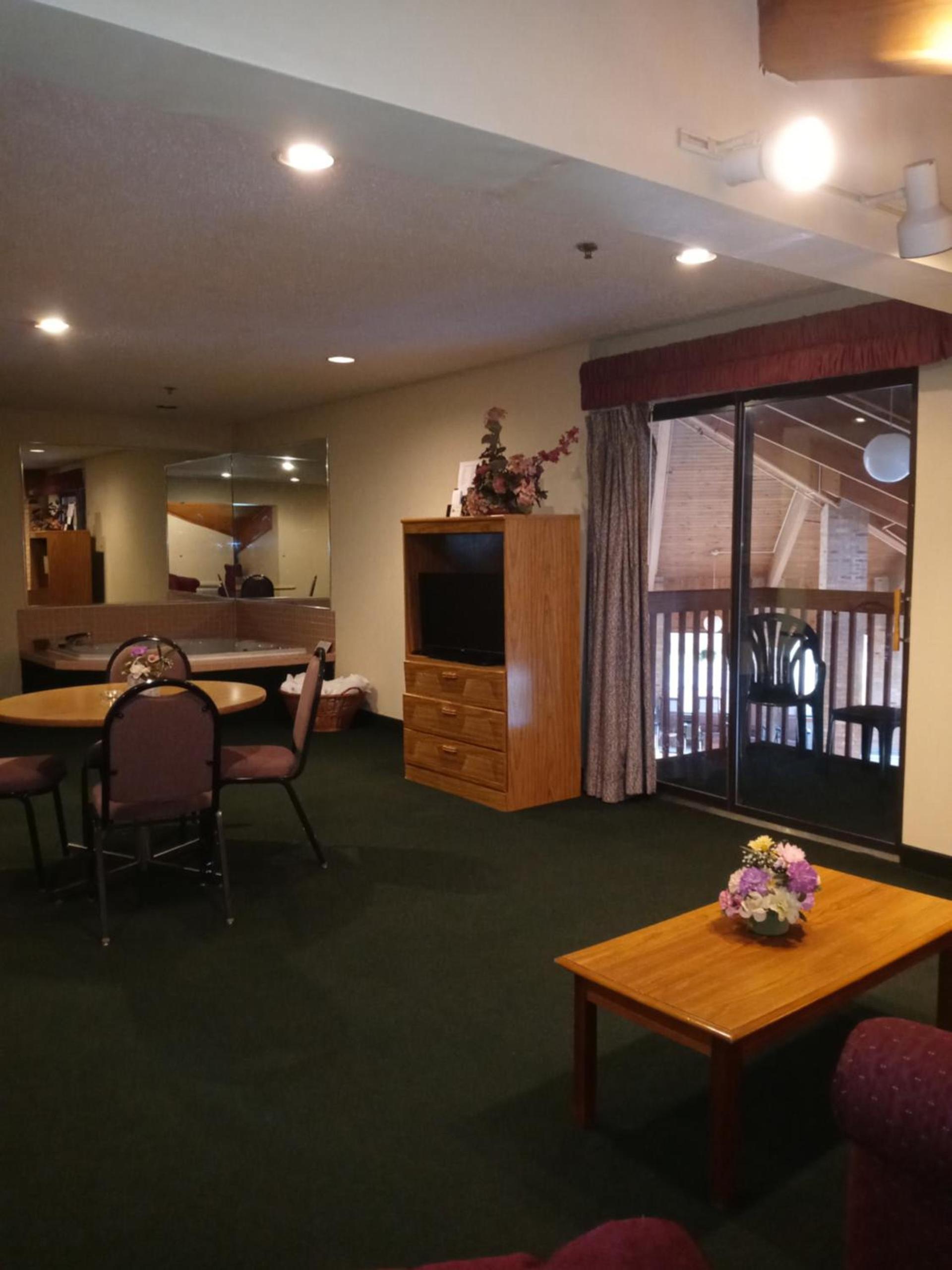 New Martinsville Inn photo 4