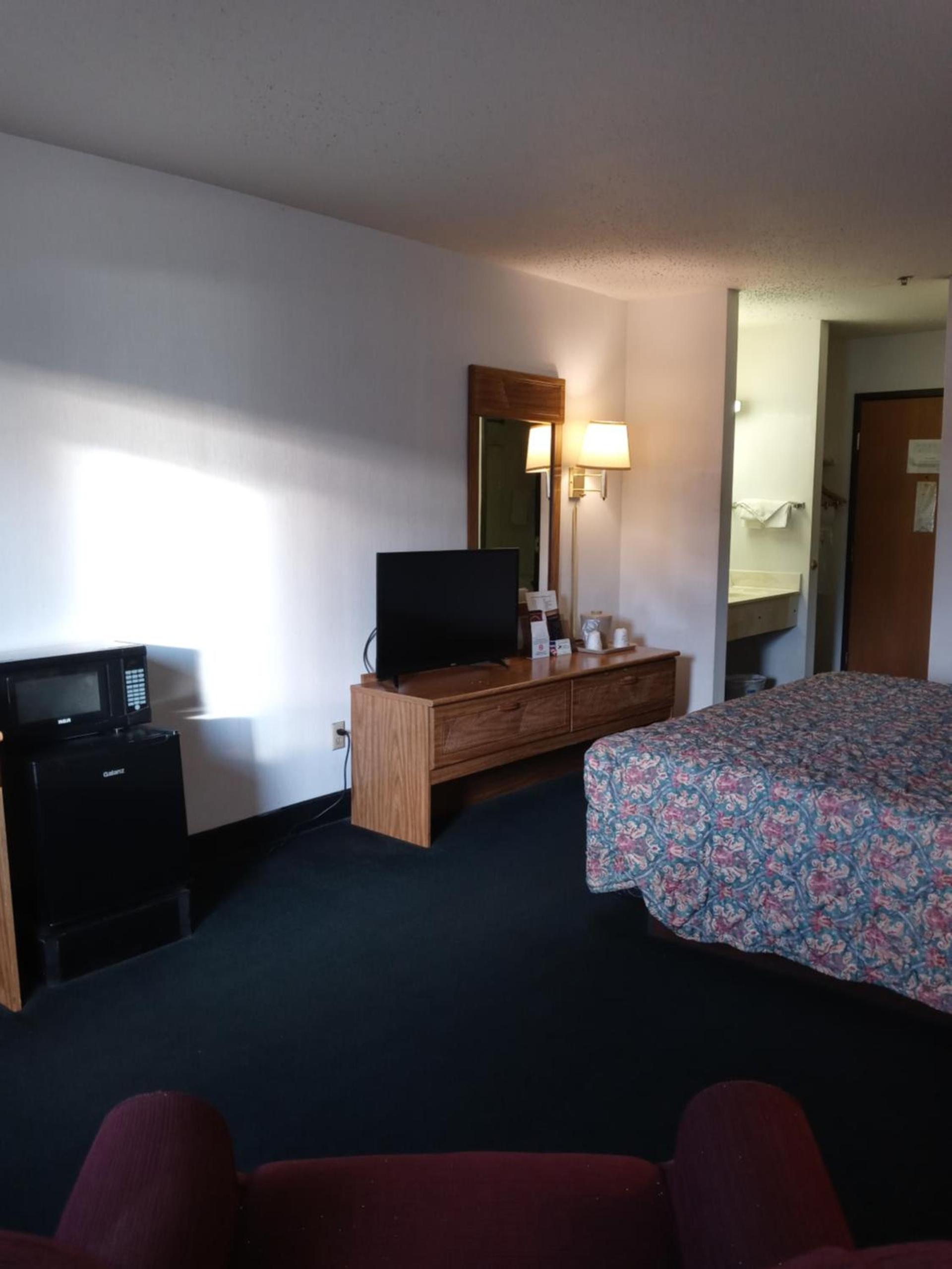 New Martinsville Inn photo 5