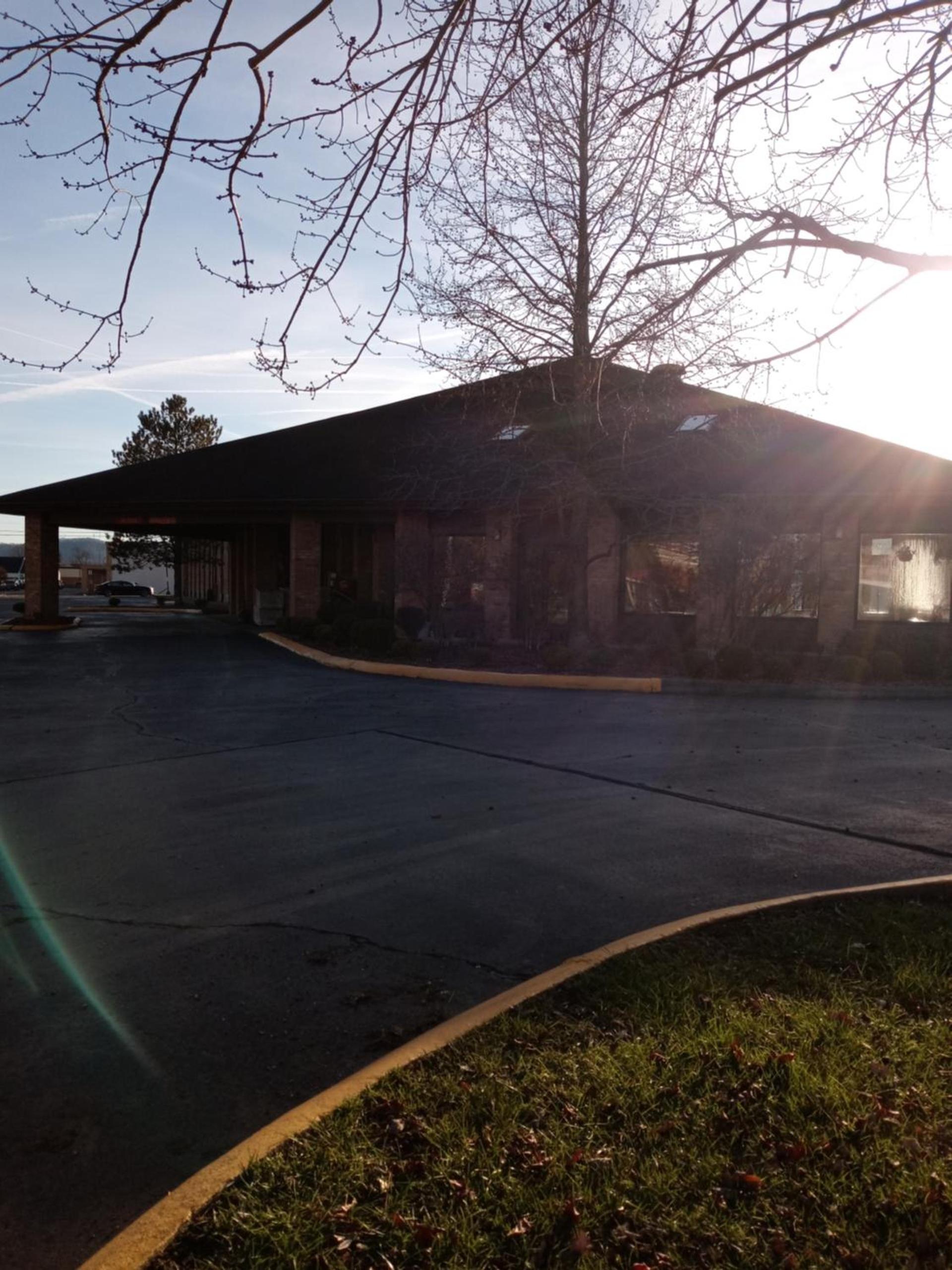 New Martinsville Inn photo 7