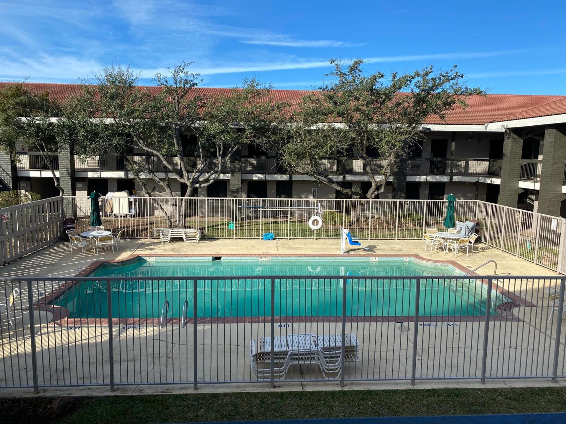 La Quinta Inn by Wyndham Tyler photo 28