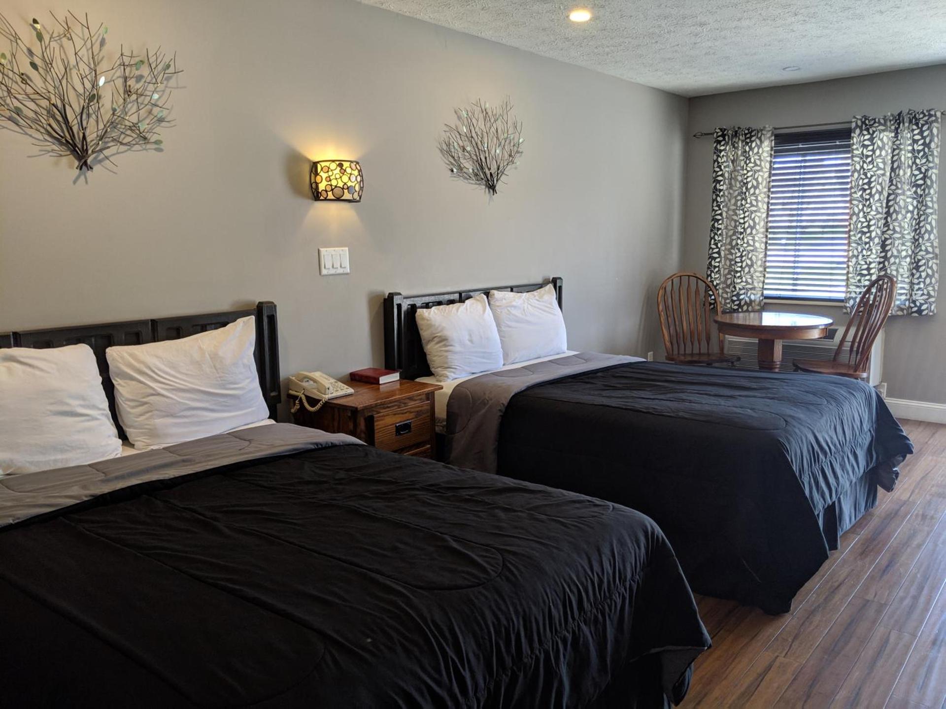 Brown's Motel photo 14