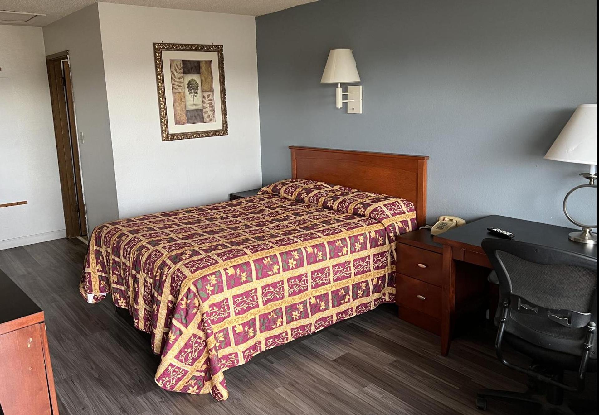 Budget Inn photo 24