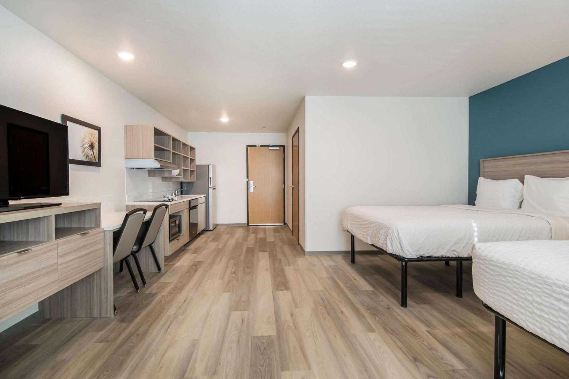 WoodSpring Suites Portland Vancouver photo 12
