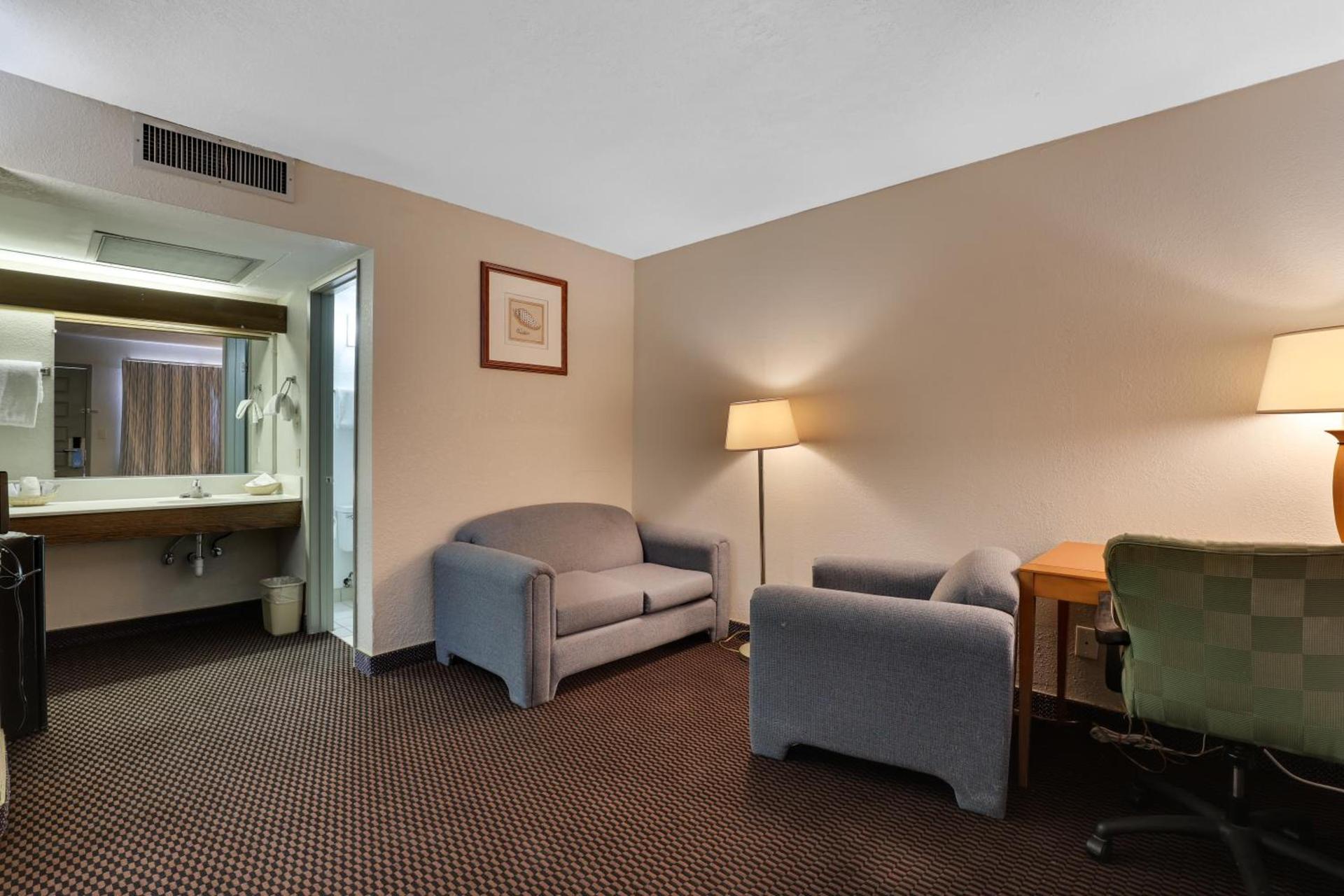 Days Inn & Suites by Wyndham Needles photo 21