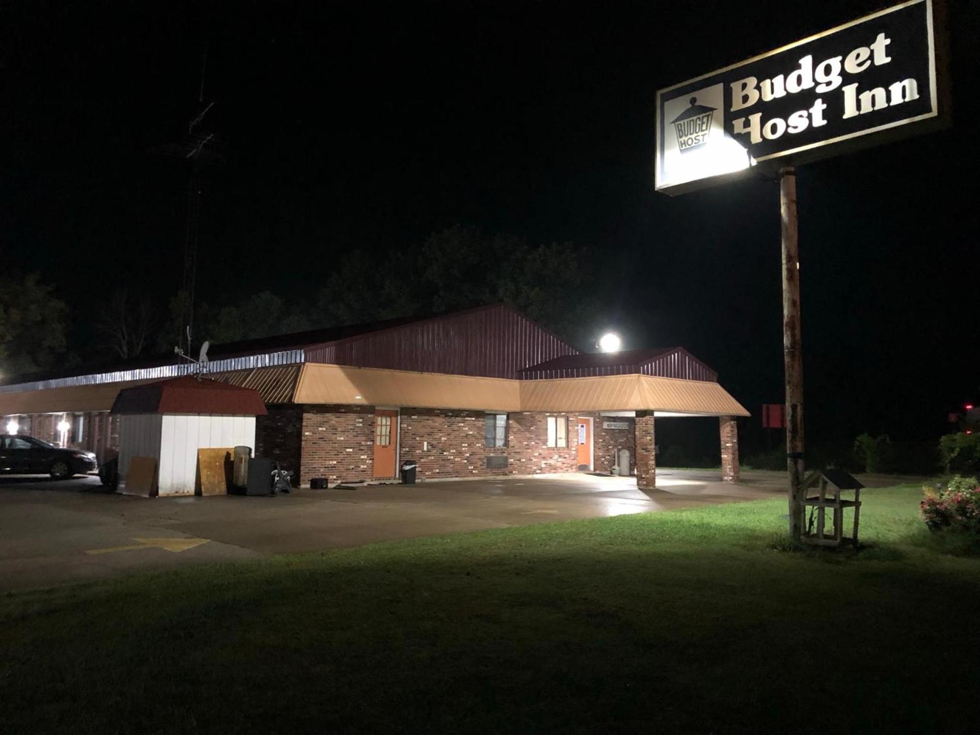 Budget Host Inn photo 27
