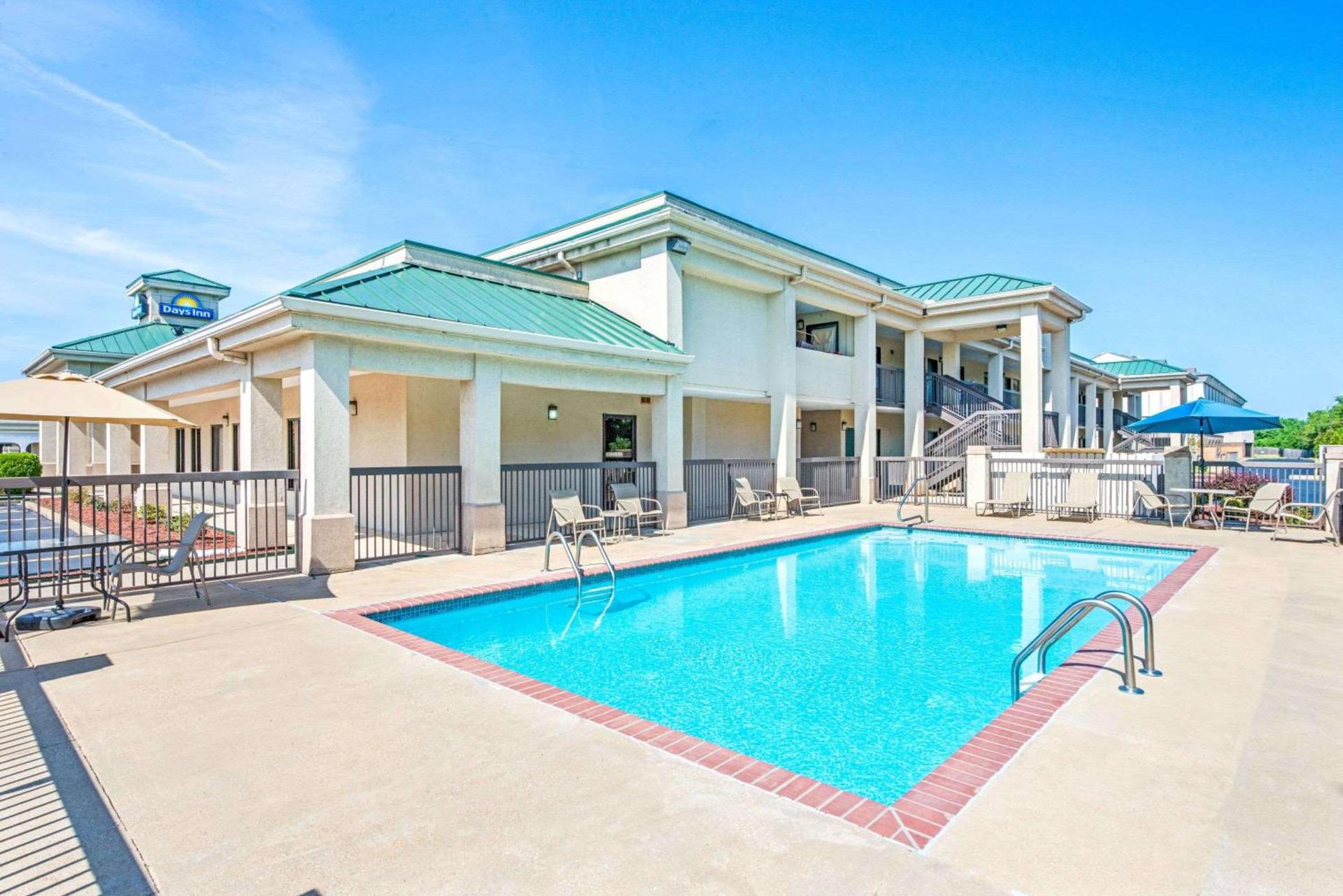 Days Inn by Wyndham Covington photo 4