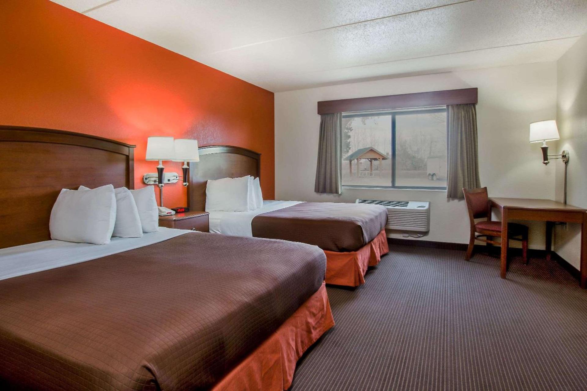 AmericInn by Wyndham Chamberlain Conference Center photo 11