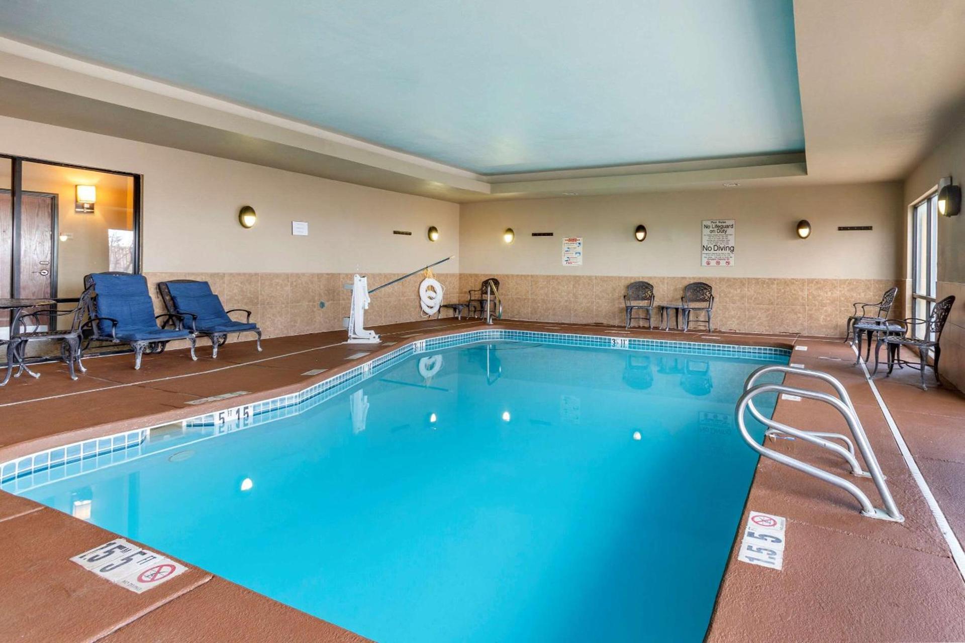 Comfort Suites Hobbs photo 21