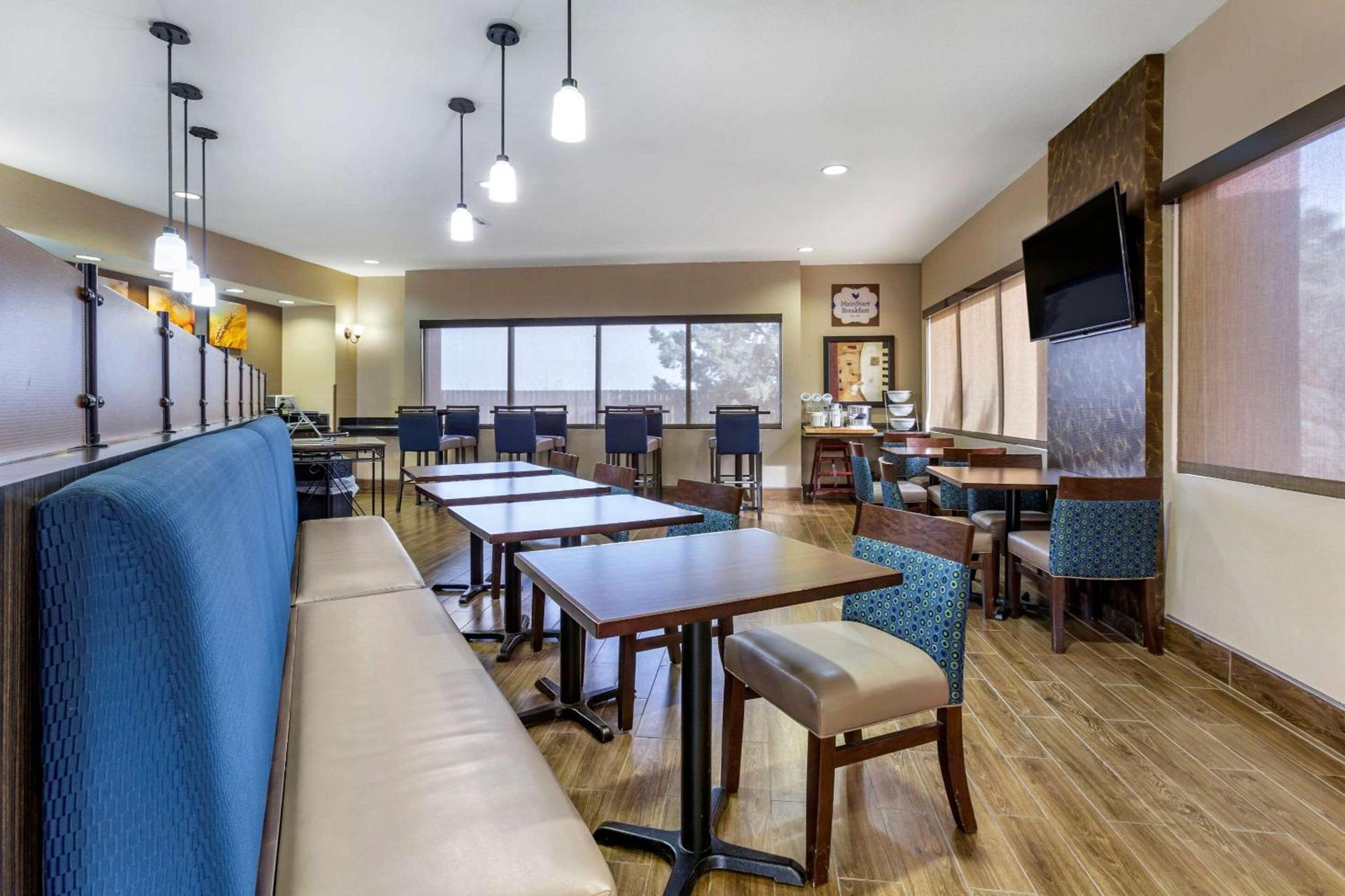Comfort Suites Hobbs photo 28