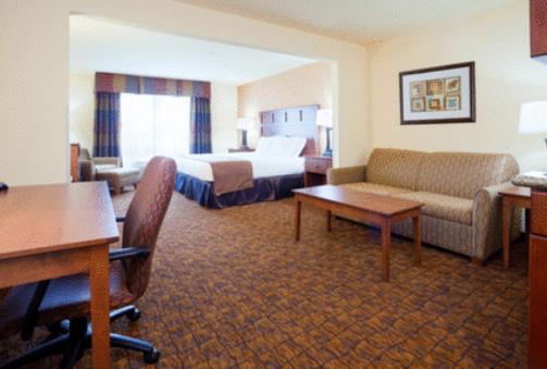 Holiday Inn Express Hotel & Suites Mount Airy by IHG photo 7