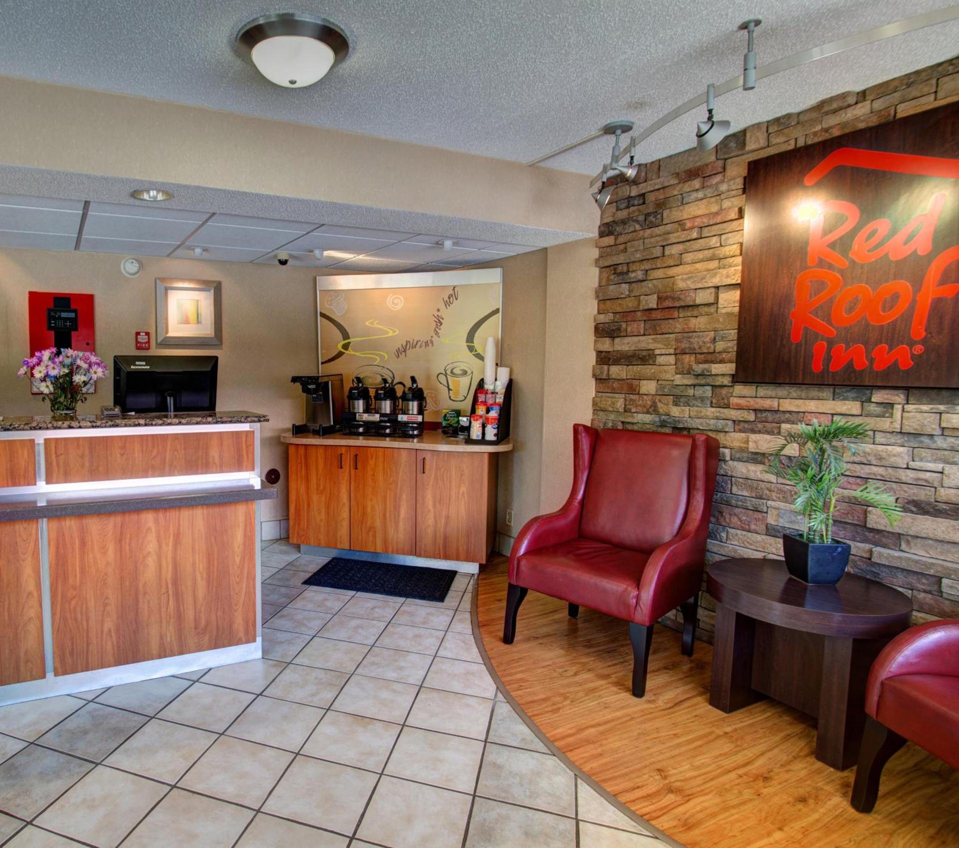 Red Roof Inn Pensacola - I-10 at Davis Highway photo 10
