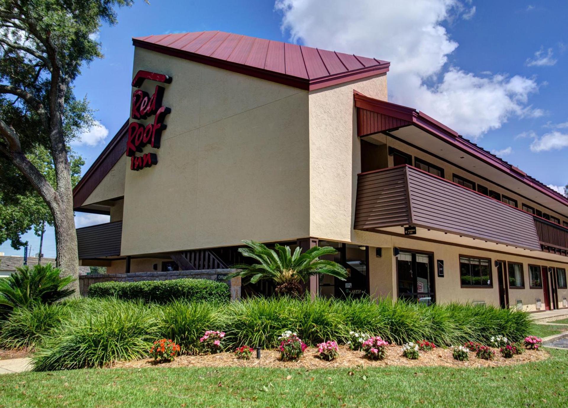 Red Roof Inn Pensacola - I-10 at Davis Highway — hotel in Pensacola