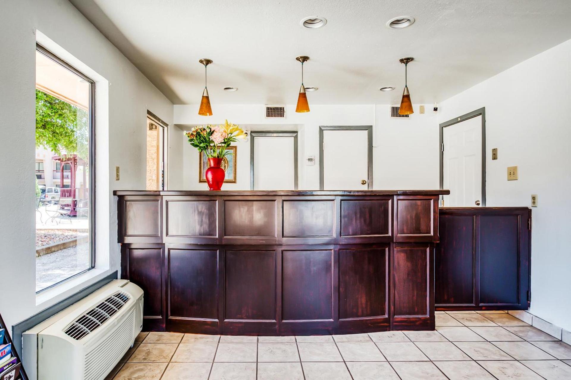 OYO Hotel Groesbeck photo 10