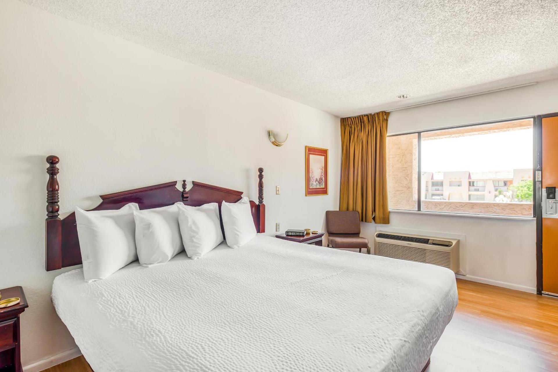 OYO Hotel Groesbeck photo 20